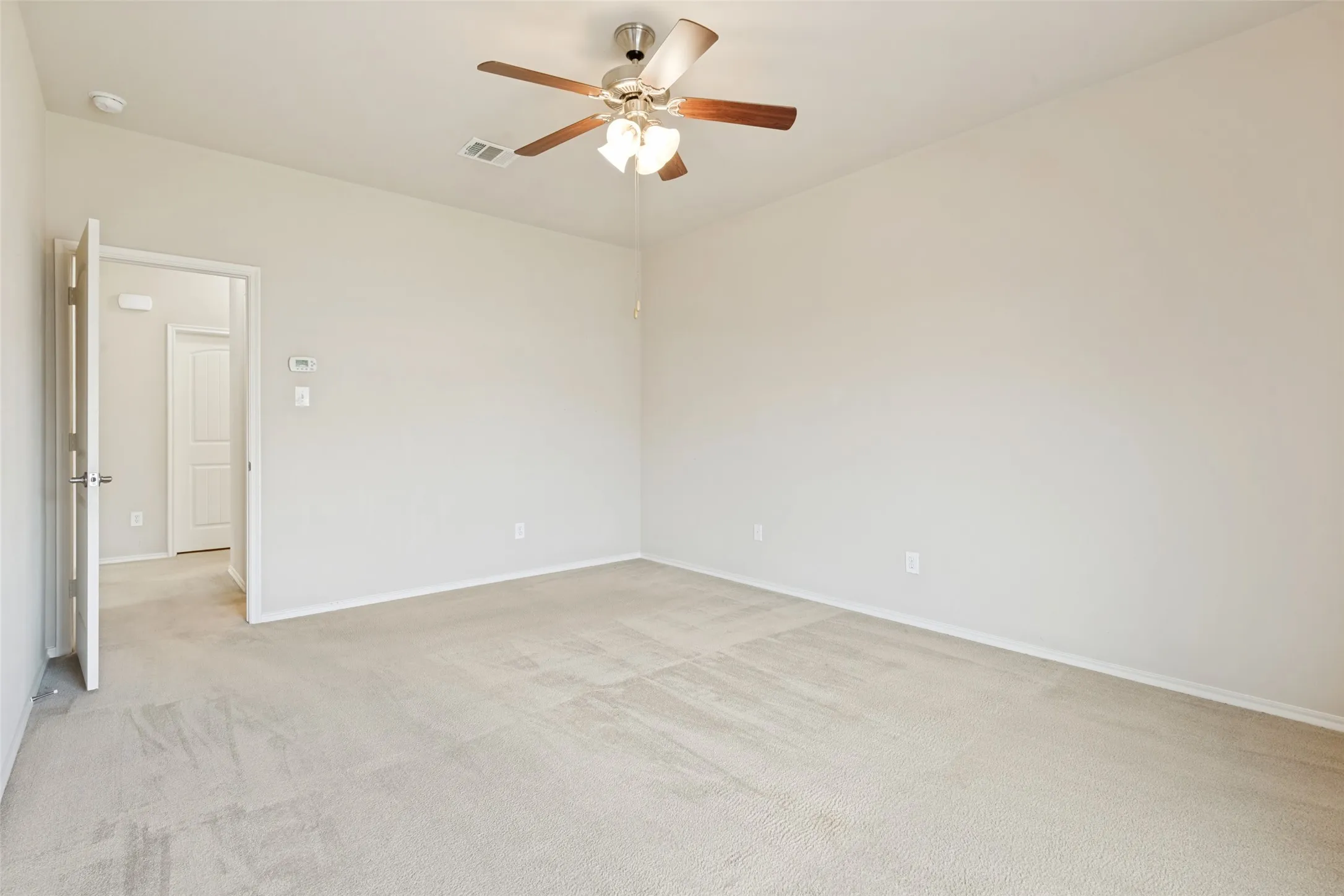 Single Family Residence For Sale in Kaufman County , 2131 Rains County Road, Forney, Texas 75126, 3 Bedroom, 2 Bathroom, 2 Garage spaces, 1,364 Sqft, built in 2011, mls#21367634, Real Estate Agent in Forney, Homes For Sale in Kaufman county, Homes For Sale in Forney, Realtor in Forney Texas, Real Estate Brokerage Independent Realty Texas, Luminita Cordes Realtor