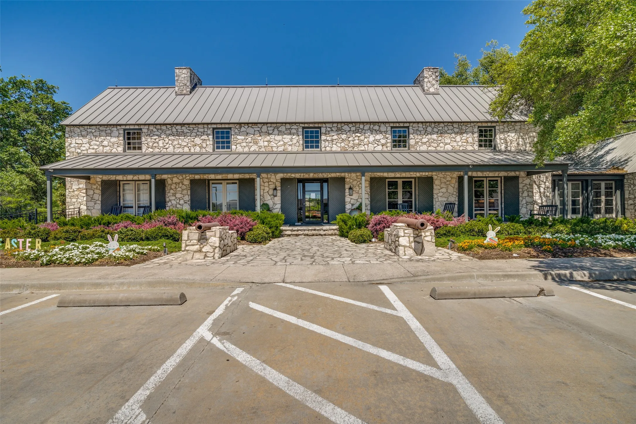 Single Family Residence For Sale in Kaufman County , 2131 Rains County Road, Forney, Texas 75126, 3 Bedroom, 2 Bathroom, 2 Garage spaces, 1,364 Sqft, built in 2011, mls#21367634, Real Estate Agent in Forney, Homes For Sale in Kaufman county, Homes For Sale in Forney, Realtor in Forney Texas, Real Estate Brokerage Independent Realty Texas, Luminita Cordes Realtor