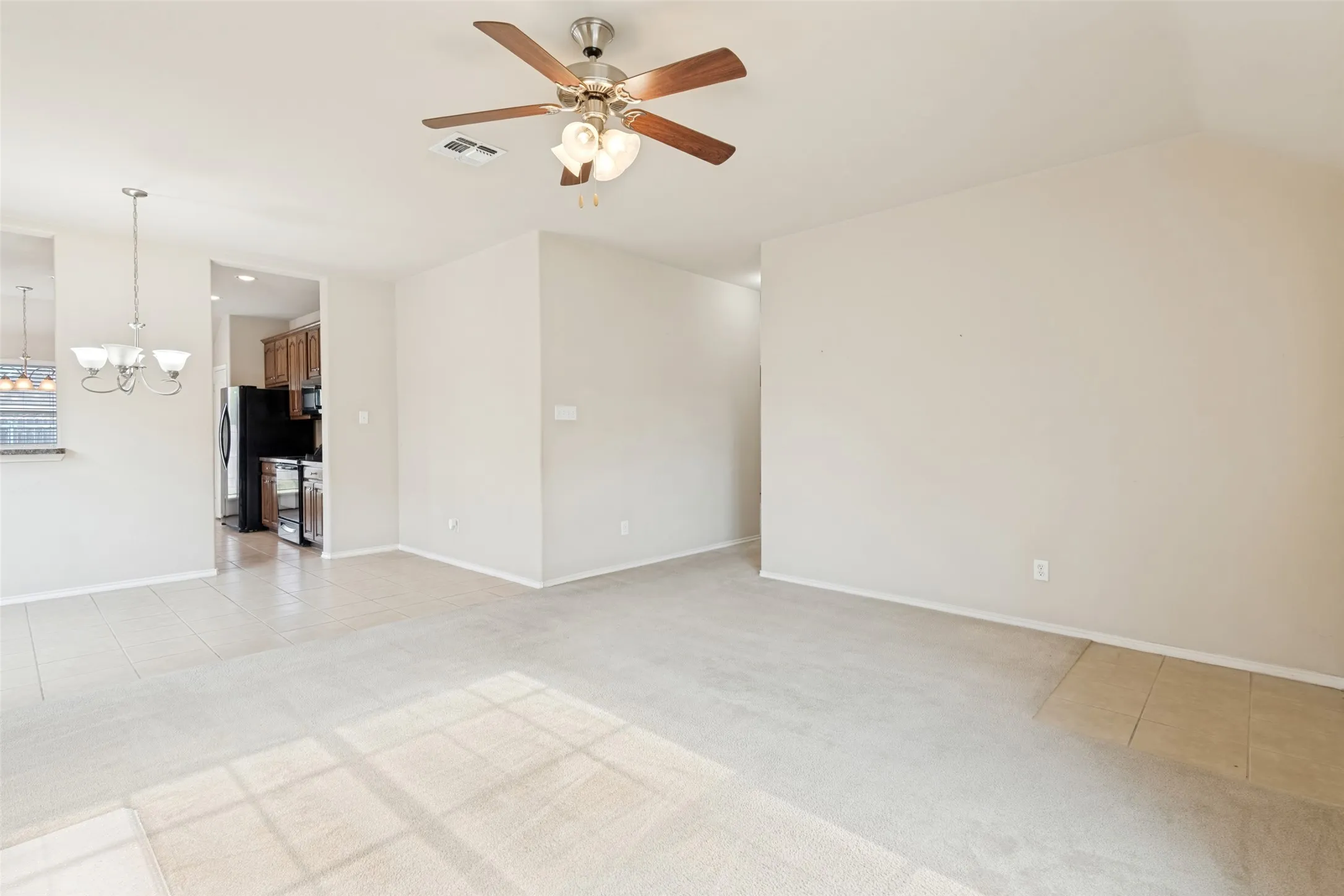 Single Family Residence For Sale in Kaufman County , 2131 Rains County Road, Forney, Texas 75126, 3 Bedroom, 2 Bathroom, 2 Garage spaces, 1,364 Sqft, built in 2011, mls#21367634, Real Estate Agent in Forney, Homes For Sale in Kaufman county, Homes For Sale in Forney, Realtor in Forney Texas, Real Estate Brokerage Independent Realty Texas, Luminita Cordes Realtor