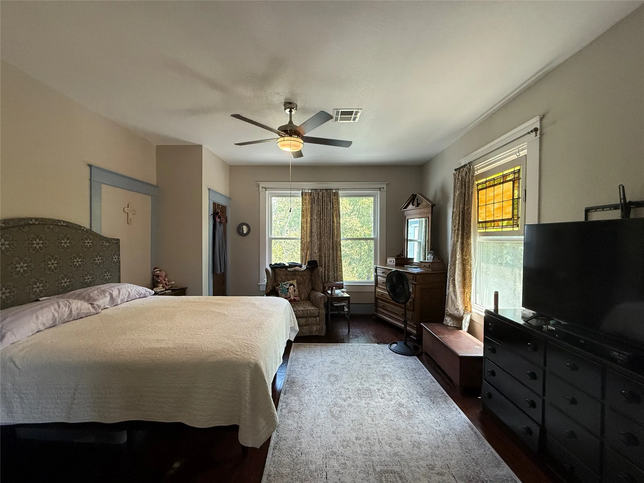 Single Family Residence For Sale in Mc Lennan County , 2223 N 6th Street, Waco, Texas 76708, 4 Bedroom, 3 Bathroom, Garage spaces, 2,024 Sqft, built in 1924, mls#21369131, Real Estate Agent in Waco, Homes For Sale in Mc Lennan county, Homes For Sale in Waco, Realtor in Waco Texas, Real Estate Brokerage Independent Realty Texas, Luminita Cordes Realtor