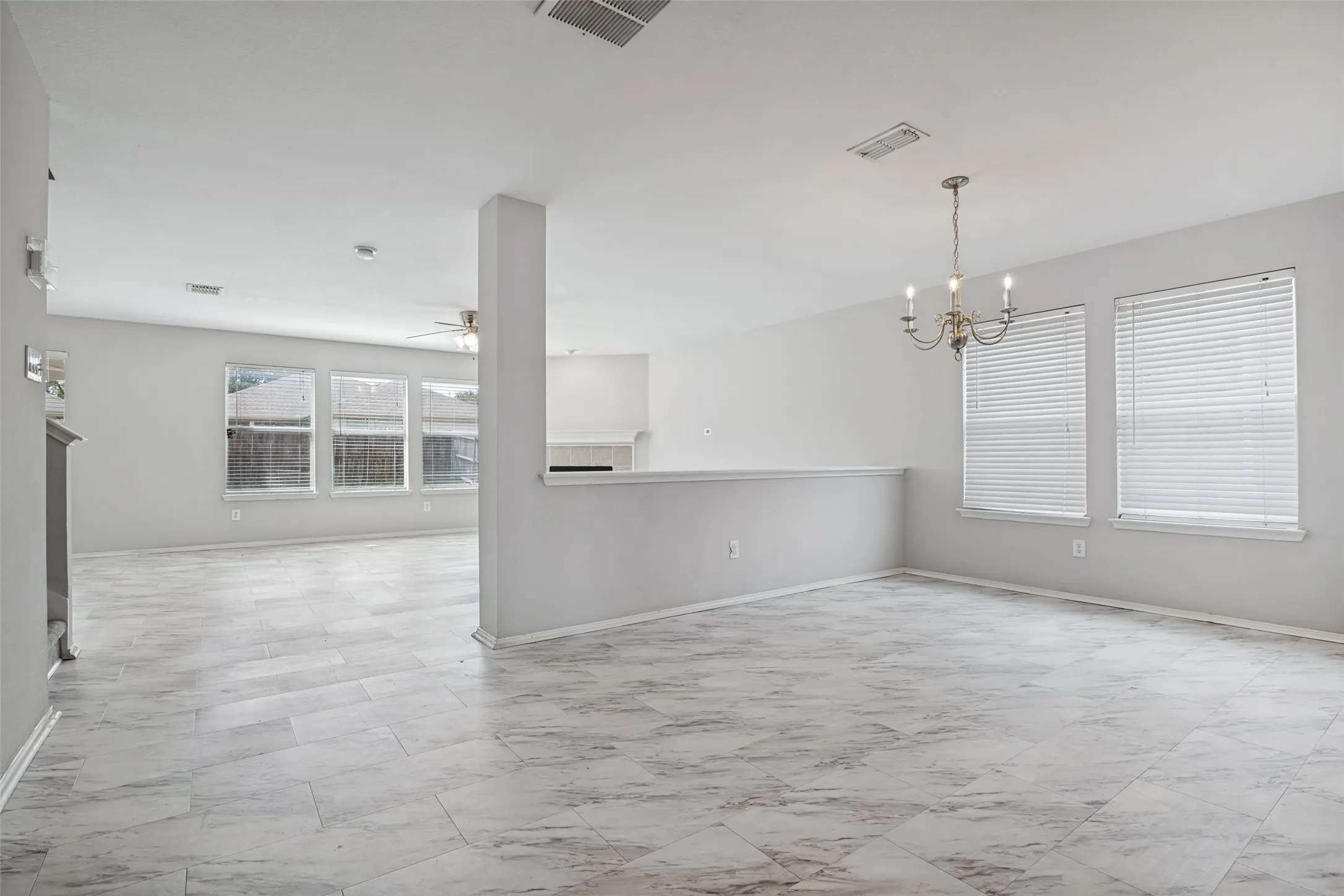 Single Family Residence For Rent in Kaufman County , 1012 Valera Road, Forney, Texas 75126, 4 Bedroom, 3 Bathroom, 2 Garage spaces, 2,717 Sqft, built in 2005, mls#21369289, Real Estate Agent in Forney, Homes For Rent in Kaufman county, Homes For Rent in Forney, Realtor in Forney Texas, Real Estate Brokerage Independent Realty Texas, Luminita Cordes Realtor