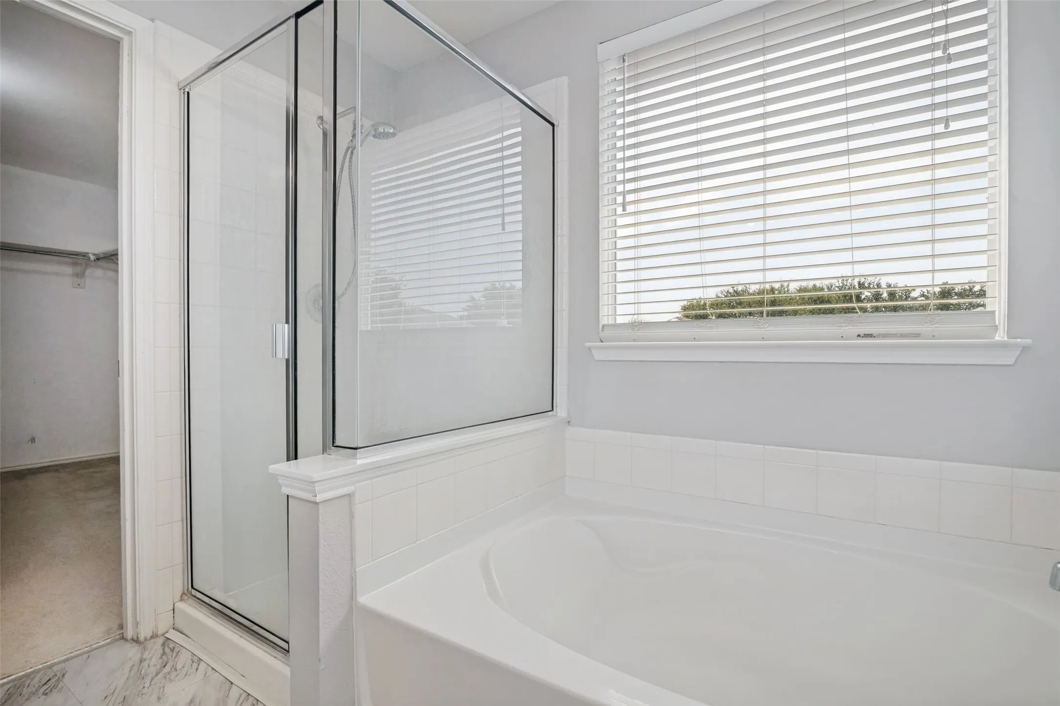 Single Family Residence For Rent in Kaufman County , 1012 Valera Road, Forney, Texas 75126, 4 Bedroom, 3 Bathroom, 2 Garage spaces, 2,717 Sqft, built in 2005, mls#21369289, Real Estate Agent in Forney, Homes For Rent in Kaufman county, Homes For Rent in Forney, Realtor in Forney Texas, Real Estate Brokerage Independent Realty Texas, Luminita Cordes Realtor