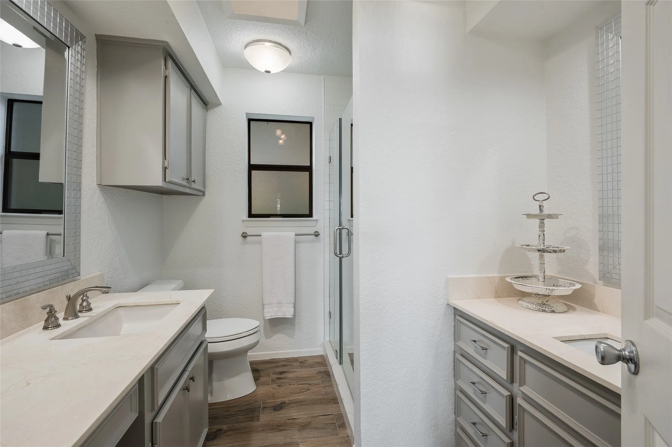 Single Family Residence For Sale in Henderson County , 5217 Paseo Tortuga, Malakoff, Texas 75148, 5 Bedroom, 5 Bathroom, 1 Garage spaces, 3,165 Sqft, built in 1984, mls#21366342, Real Estate Agent in Malakoff, Homes For Sale in Henderson county, Homes For Sale in Malakoff, Realtor in Malakoff Texas, Real Estate Brokerage Independent Realty Texas, Luminita Cordes Realtor