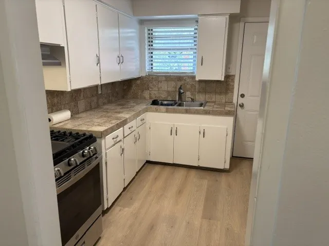 Duplex For Rent in Dallas County , 6721 Ascot Lane, Dallas, Texas 75214, 2 Bedroom, 1 Bathroom, 1 Garage spaces, 869 Sqft, built in 1955, mls#21362151, Real Estate Agent in Dallas, Homes For Rent in Dallas county, Homes For Rent in Dallas, Realtor in Dallas Texas, Real Estate Brokerage Independent Realty Texas, Luminita Cordes Realtor