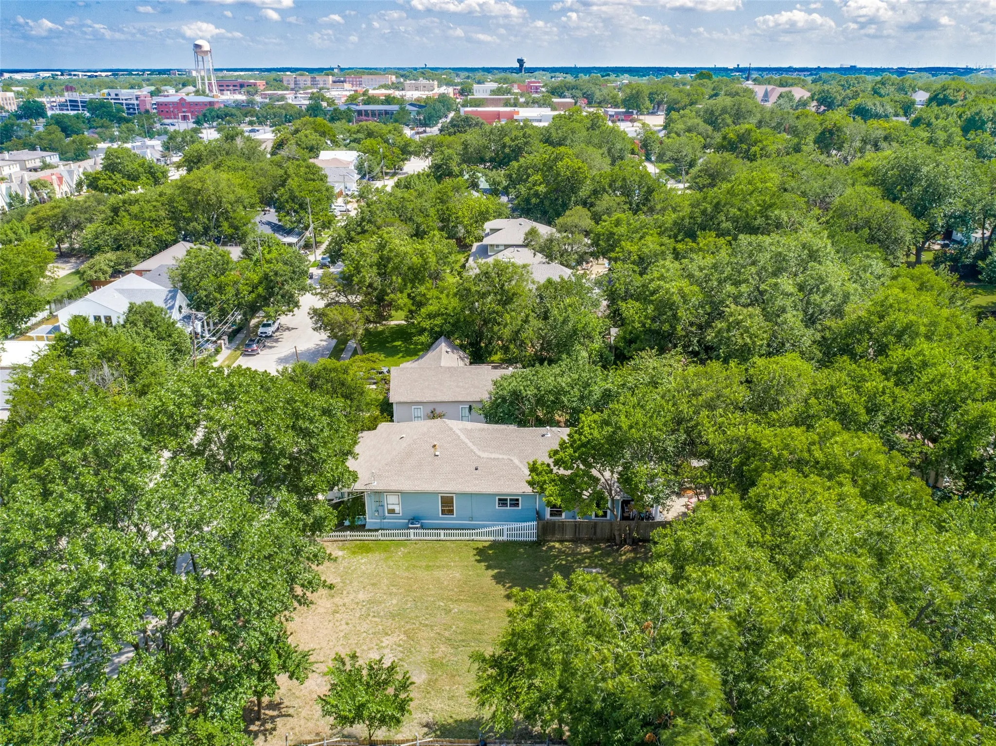 Improved Land For Sale in Collin County , 605 N Kentucky Street, Mc Kinney, Texas 75069, 0, 0, Garage spaces, 0 Sqft, built in 0, mls#21368399, Real Estate Agent in Mc Kinney, Homes For Sale in Collin county, Homes For Sale in Mc Kinney, Realtor in Mc Kinney Texas, Real Estate Brokerage Independent Realty Texas, Luminita Cordes Realtor
