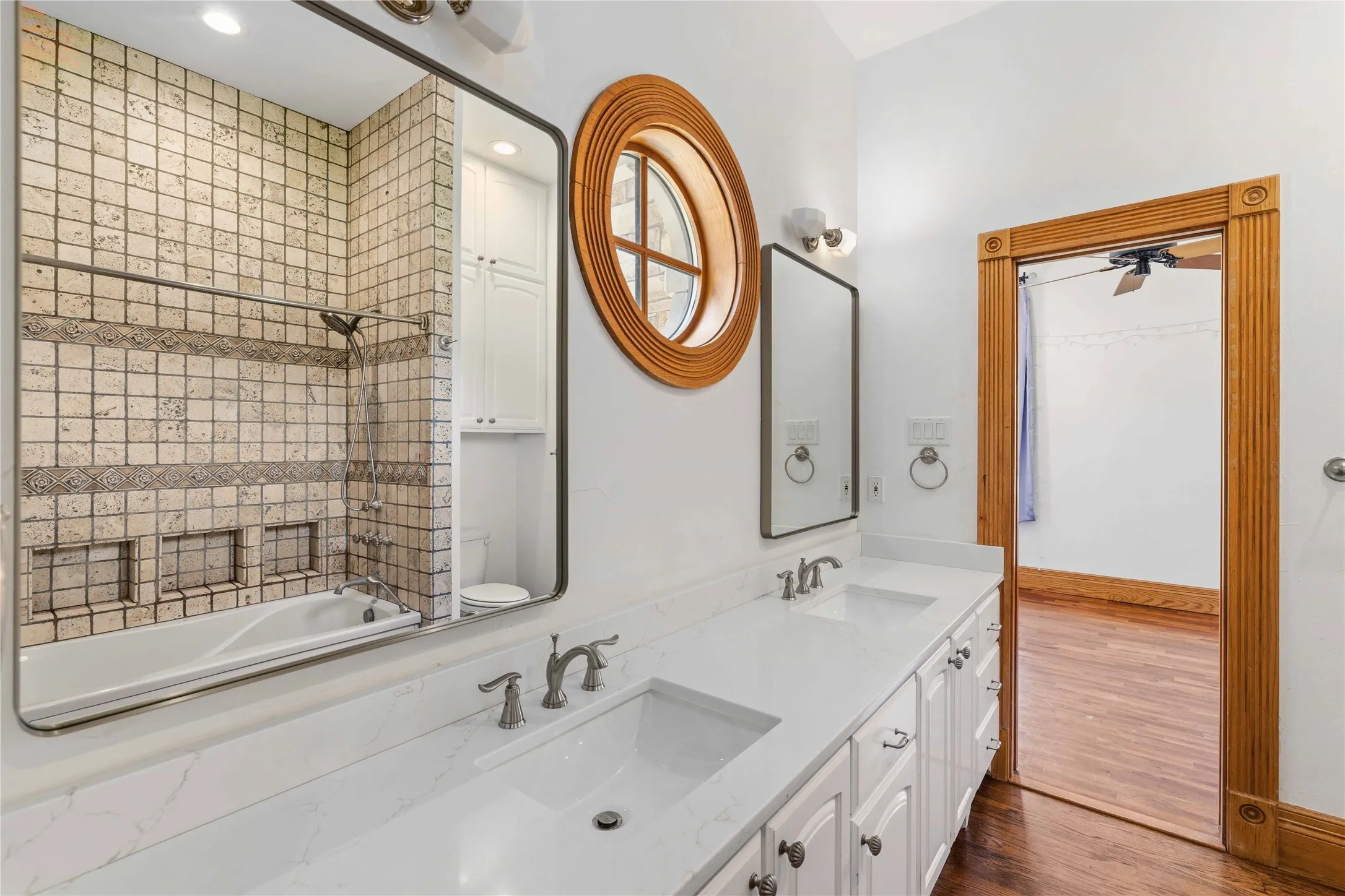 Single Family Residence For Sale in Brown County , 51 Oak Hill Circle, Brownwood, Texas 76801, 6 Bedroom, 6 Bathroom, 8 Garage spaces, 6,421 Sqft, built in 2001, mls#21369312, Real Estate Agent in Brownwood, Homes For Sale in Brown county, Homes For Sale in Brownwood, Realtor in Brownwood Texas, Real Estate Brokerage Independent Realty Texas, Luminita Cordes Realtor