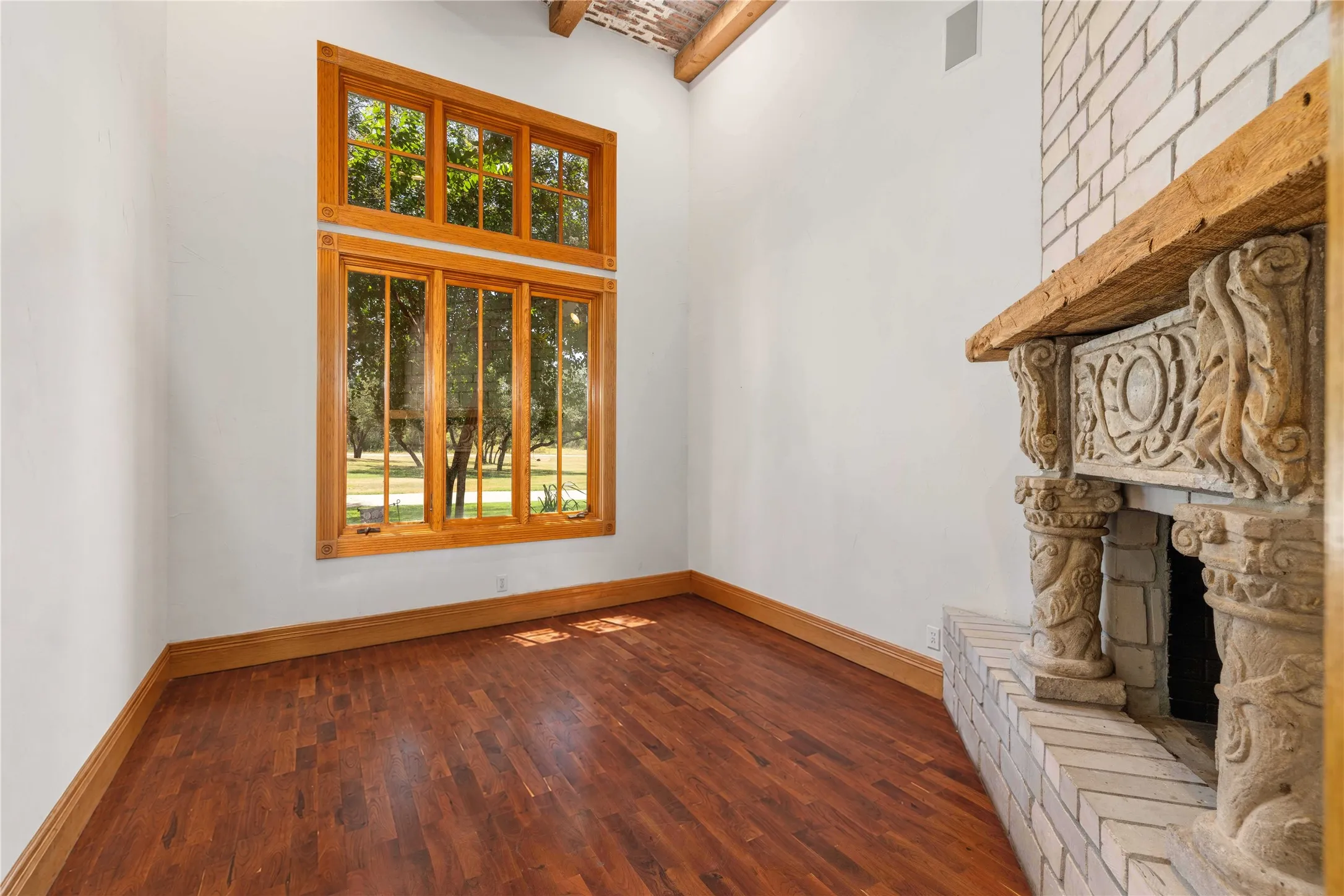 Single Family Residence For Sale in Brown County , 51 Oak Hill Circle, Brownwood, Texas 76801, 6 Bedroom, 6 Bathroom, 8 Garage spaces, 6,421 Sqft, built in 2001, mls#21369312, Real Estate Agent in Brownwood, Homes For Sale in Brown county, Homes For Sale in Brownwood, Realtor in Brownwood Texas, Real Estate Brokerage Independent Realty Texas, Luminita Cordes Realtor