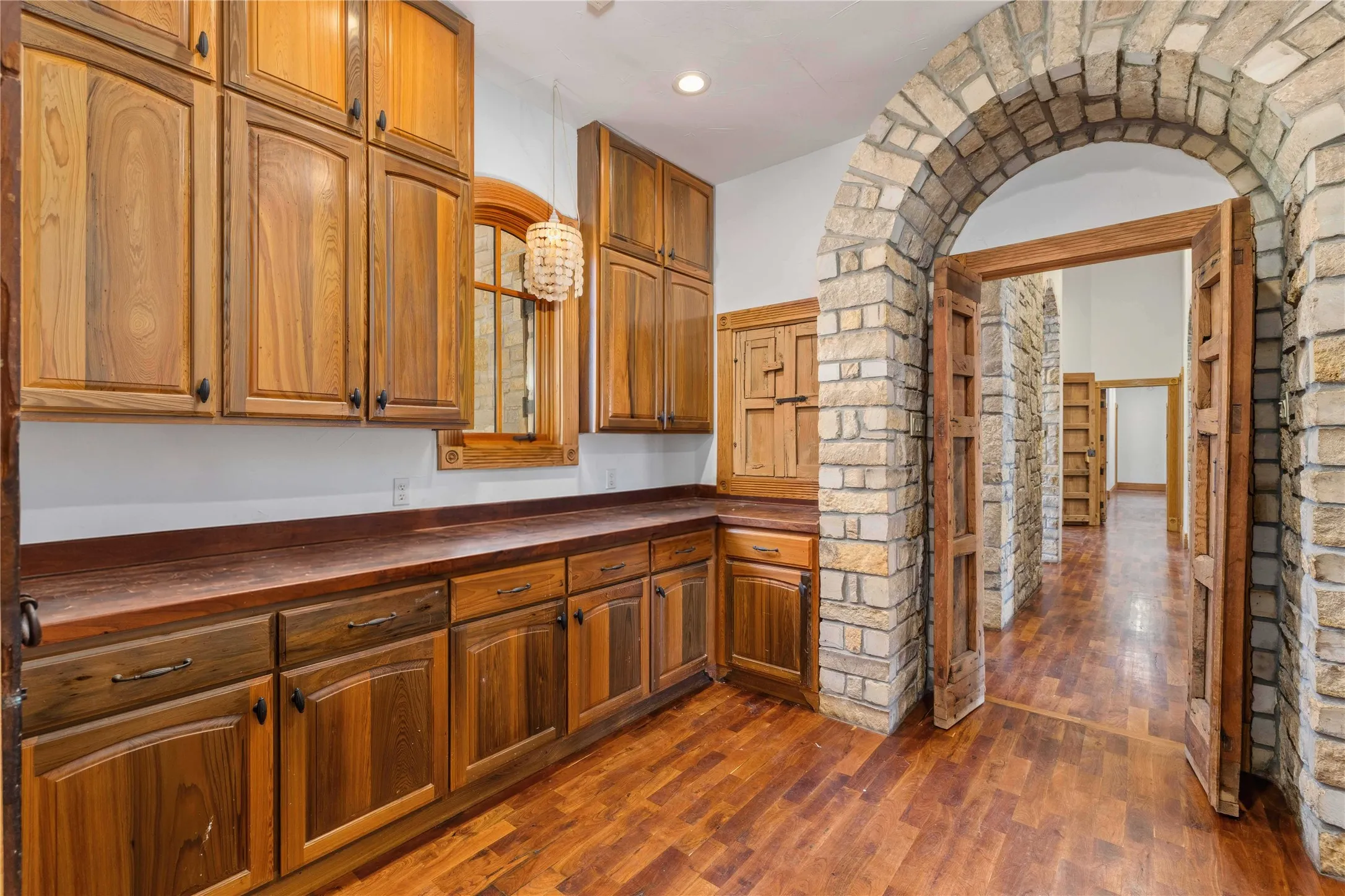 Butler Pantry