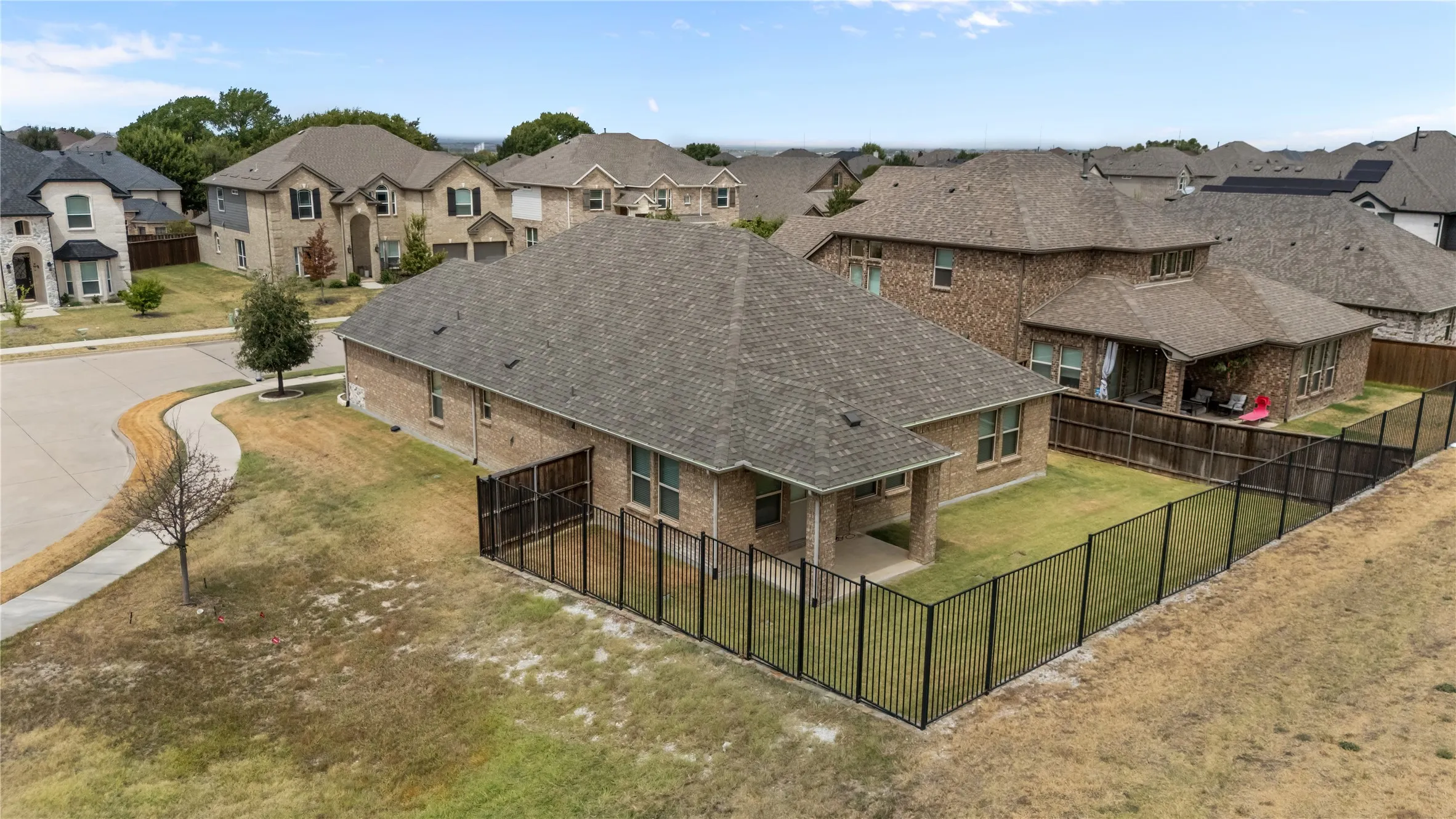 Single Family Residence For Sale in Collin County , 2820 Field Street, Celina, Texas 75009, 4 Bedroom, 3 Bathroom, 2 Garage spaces, 2,072 Sqft, built in 2019, mls#21369160, Real Estate Agent in Celina, Homes For Sale in Collin county, Homes For Sale in Celina, Realtor in Celina Texas, Real Estate Brokerage Independent Realty Texas, Luminita Cordes Realtor