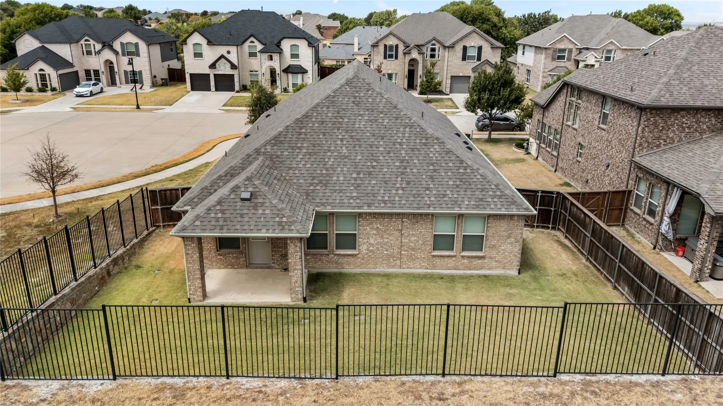 Single Family Residence For Sale in Collin County , 2820 Field Street, Celina, Texas 75009, 4 Bedroom, 3 Bathroom, 2 Garage spaces, 2,072 Sqft, built in 2019, mls#21369160, Real Estate Agent in Celina, Homes For Sale in Collin county, Homes For Sale in Celina, Realtor in Celina Texas, Real Estate Brokerage Independent Realty Texas, Luminita Cordes Realtor