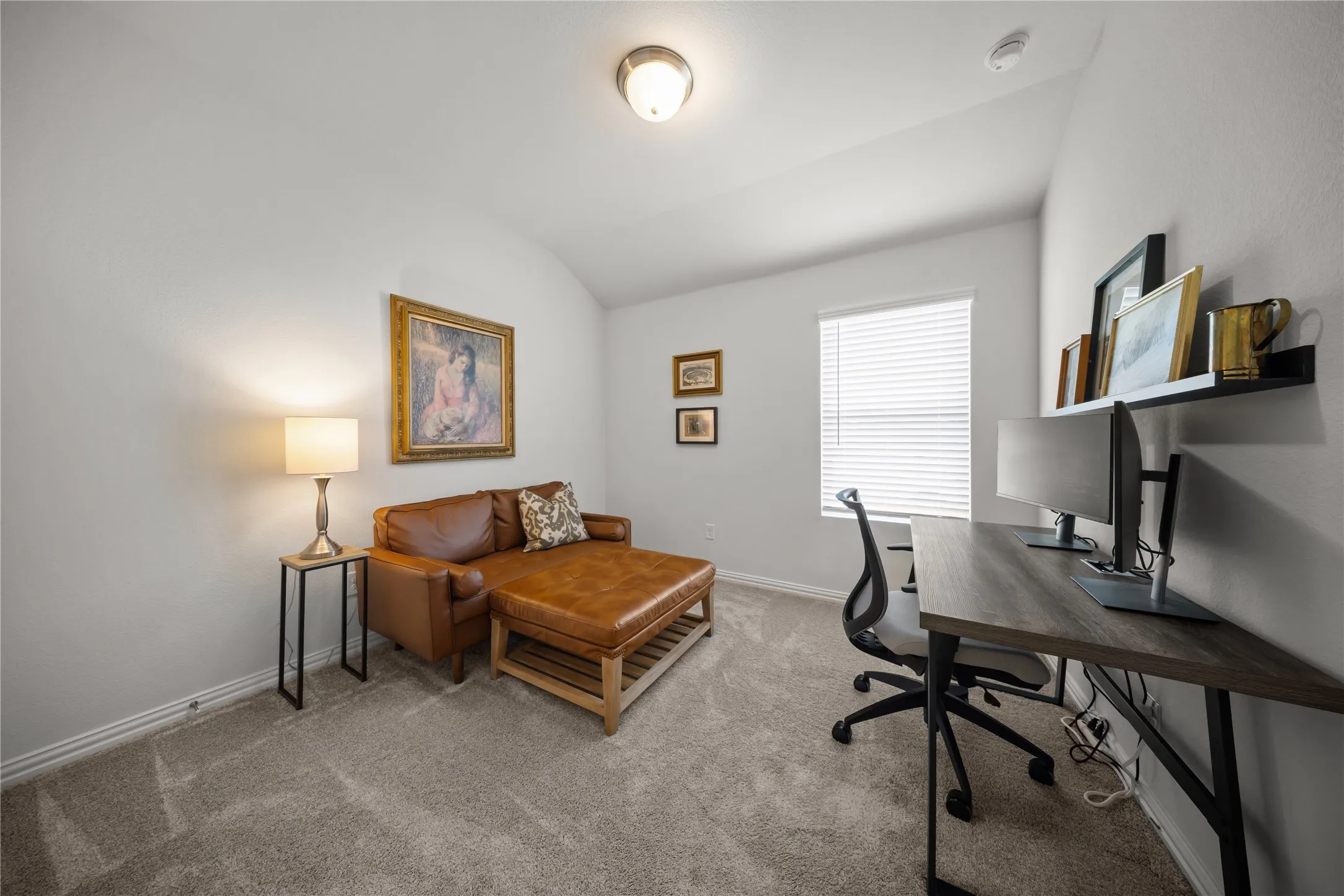 Single Family Residence For Sale in Collin County , 2820 Field Street, Celina, Texas 75009, 4 Bedroom, 3 Bathroom, 2 Garage spaces, 2,072 Sqft, built in 2019, mls#21369160, Real Estate Agent in Celina, Homes For Sale in Collin county, Homes For Sale in Celina, Realtor in Celina Texas, Real Estate Brokerage Independent Realty Texas, Luminita Cordes Realtor