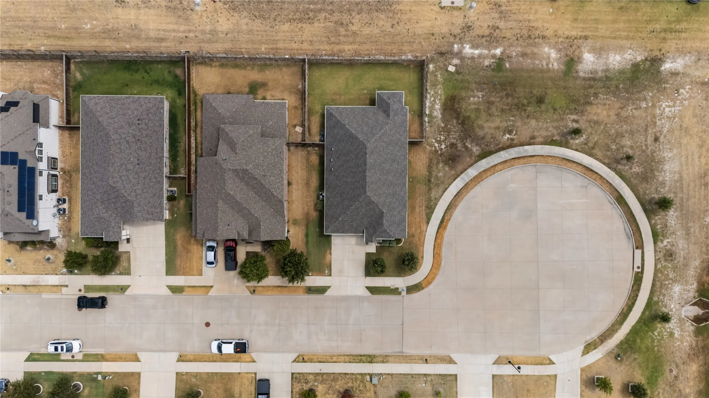 Single Family Residence For Sale in Collin County , 2820 Field Street, Celina, Texas 75009, 4 Bedroom, 3 Bathroom, 2 Garage spaces, 2,072 Sqft, built in 2019, mls#21369160, Real Estate Agent in Celina, Homes For Sale in Collin county, Homes For Sale in Celina, Realtor in Celina Texas, Real Estate Brokerage Independent Realty Texas, Luminita Cordes Realtor