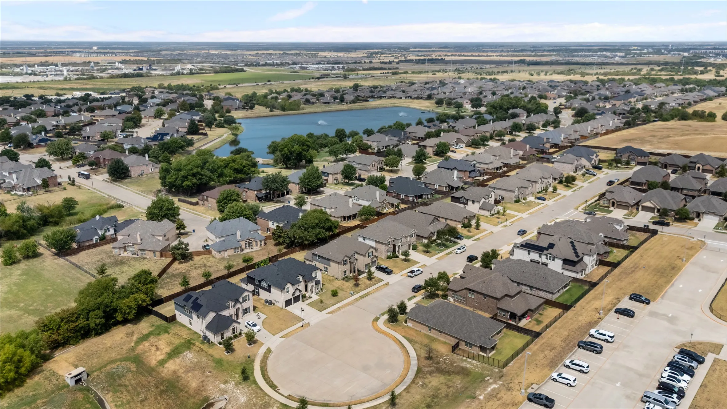 Single Family Residence For Sale in Collin County , 2820 Field Street, Celina, Texas 75009, 4 Bedroom, 3 Bathroom, 2 Garage spaces, 2,072 Sqft, built in 2019, mls#21369160, Real Estate Agent in Celina, Homes For Sale in Collin county, Homes For Sale in Celina, Realtor in Celina Texas, Real Estate Brokerage Independent Realty Texas, Luminita Cordes Realtor