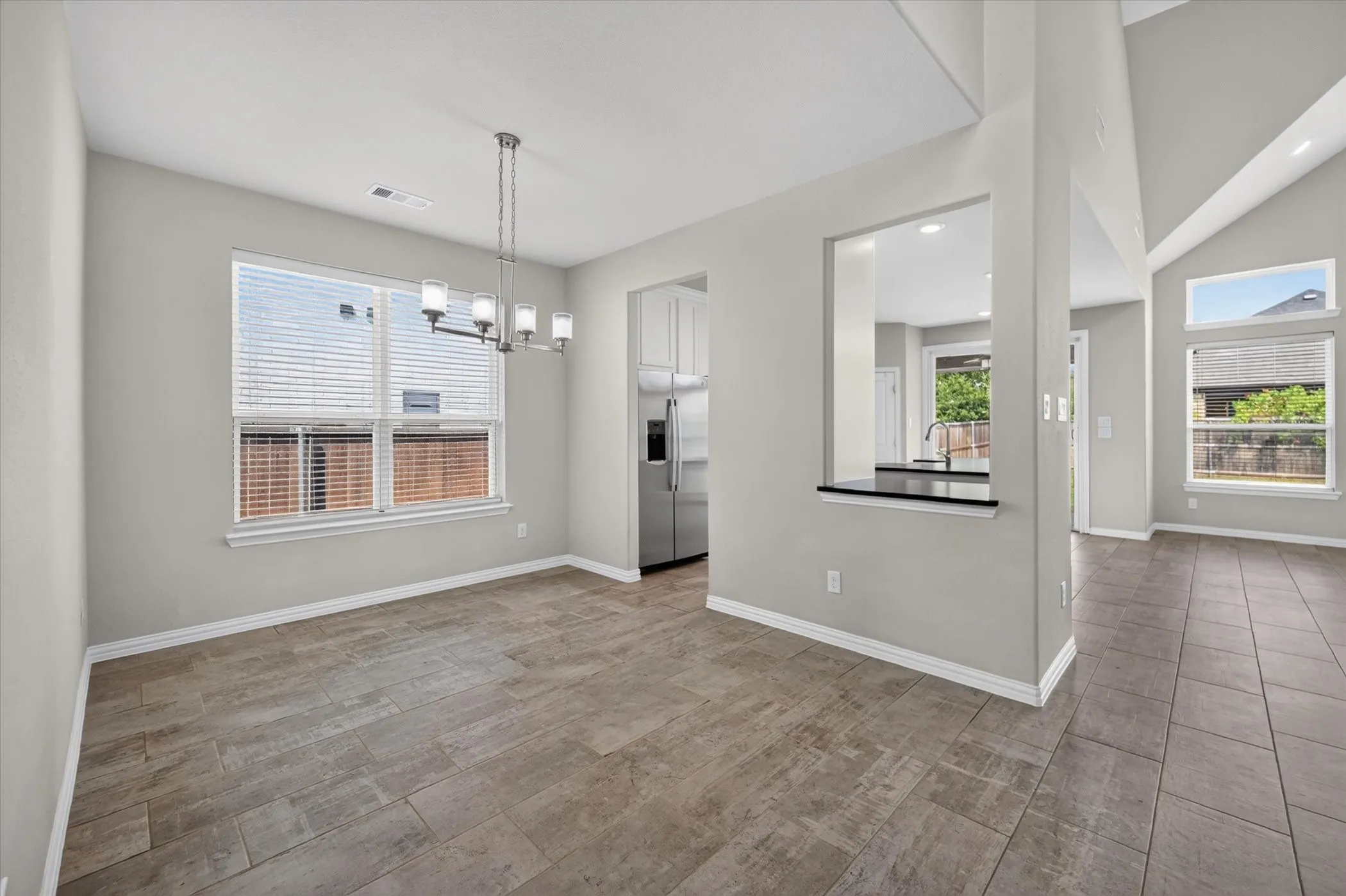 Single Family Residence For Sale in Denton County , 7008 Elk Springs Drive, Argyle, Texas 76226, 5 Bedroom, 4 Bathroom, 2 Garage spaces, 3,049 Sqft, built in 2019, mls#21367918, Real Estate Agent in Argyle, Homes For Sale in Denton county, Homes For Sale in Argyle, Realtor in Argyle Texas, Real Estate Brokerage Independent Realty Texas, Luminita Cordes Realtor