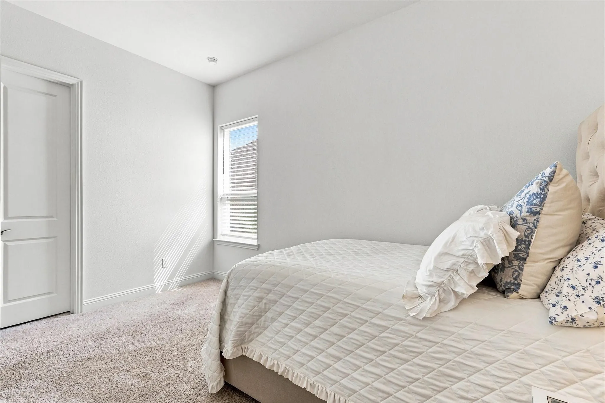Single Family Residence For Sale in Denton County , 7122 Doe Creek Lane, Argyle, Texas 76226, 4 Bedroom, 4 Bathroom, 3 Garage spaces, 3,096 Sqft, built in 2023, mls#21368464, Real Estate Agent in Argyle, Homes For Sale in Denton county, Homes For Sale in Argyle, Realtor in Argyle Texas, Real Estate Brokerage Independent Realty Texas, Luminita Cordes Realtor