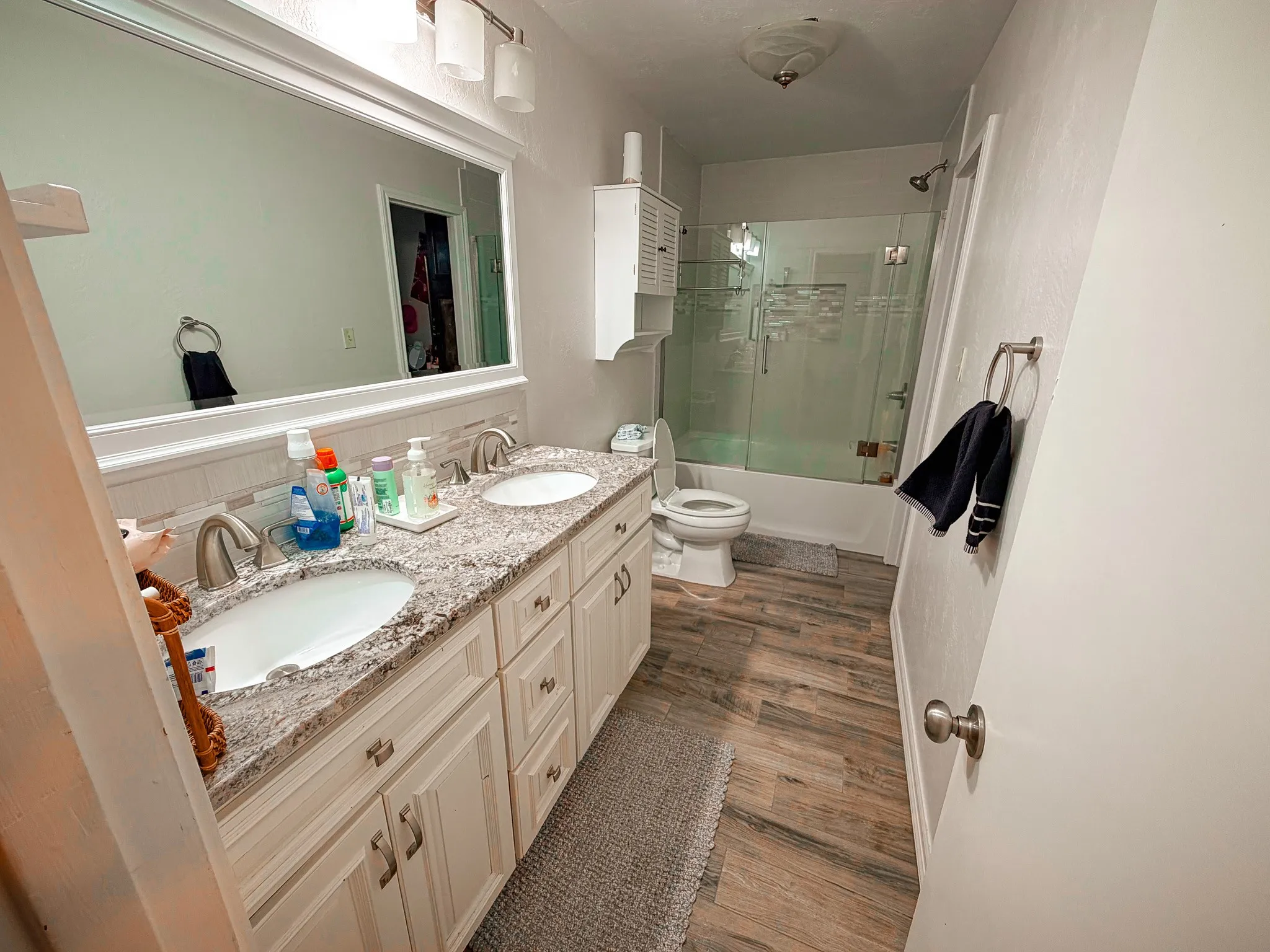 Single Family Residence For Sale in Camp County , 225 Farm to Market Rd 21, Pittsburg, Texas 75686, 3 Bedroom, 3 Bathroom, 2 Garage spaces, 2,241 Sqft, built in 1977, mls#21369328, Real Estate Agent in Pittsburg, Homes For Sale in Camp county, Homes For Sale in Pittsburg, Realtor in Pittsburg Texas, Real Estate Brokerage Independent Realty Texas, Luminita Cordes Realtor