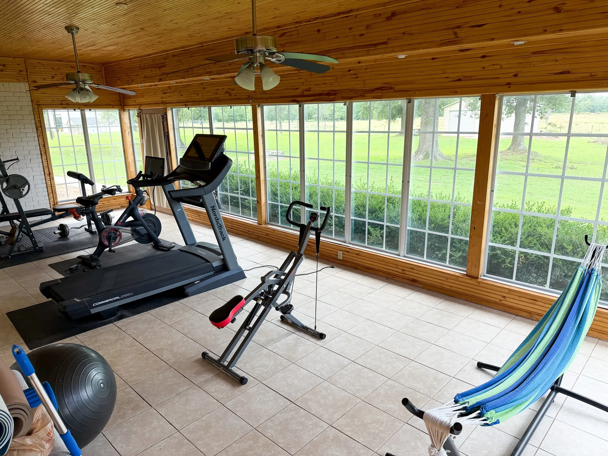Single Family Residence For Sale in Camp County , 225 Farm to Market Rd 21, Pittsburg, Texas 75686, 3 Bedroom, 3 Bathroom, 2 Garage spaces, 2,241 Sqft, built in 1977, mls#21369328, Real Estate Agent in Pittsburg, Homes For Sale in Camp county, Homes For Sale in Pittsburg, Realtor in Pittsburg Texas, Real Estate Brokerage Independent Realty Texas, Luminita Cordes Realtor