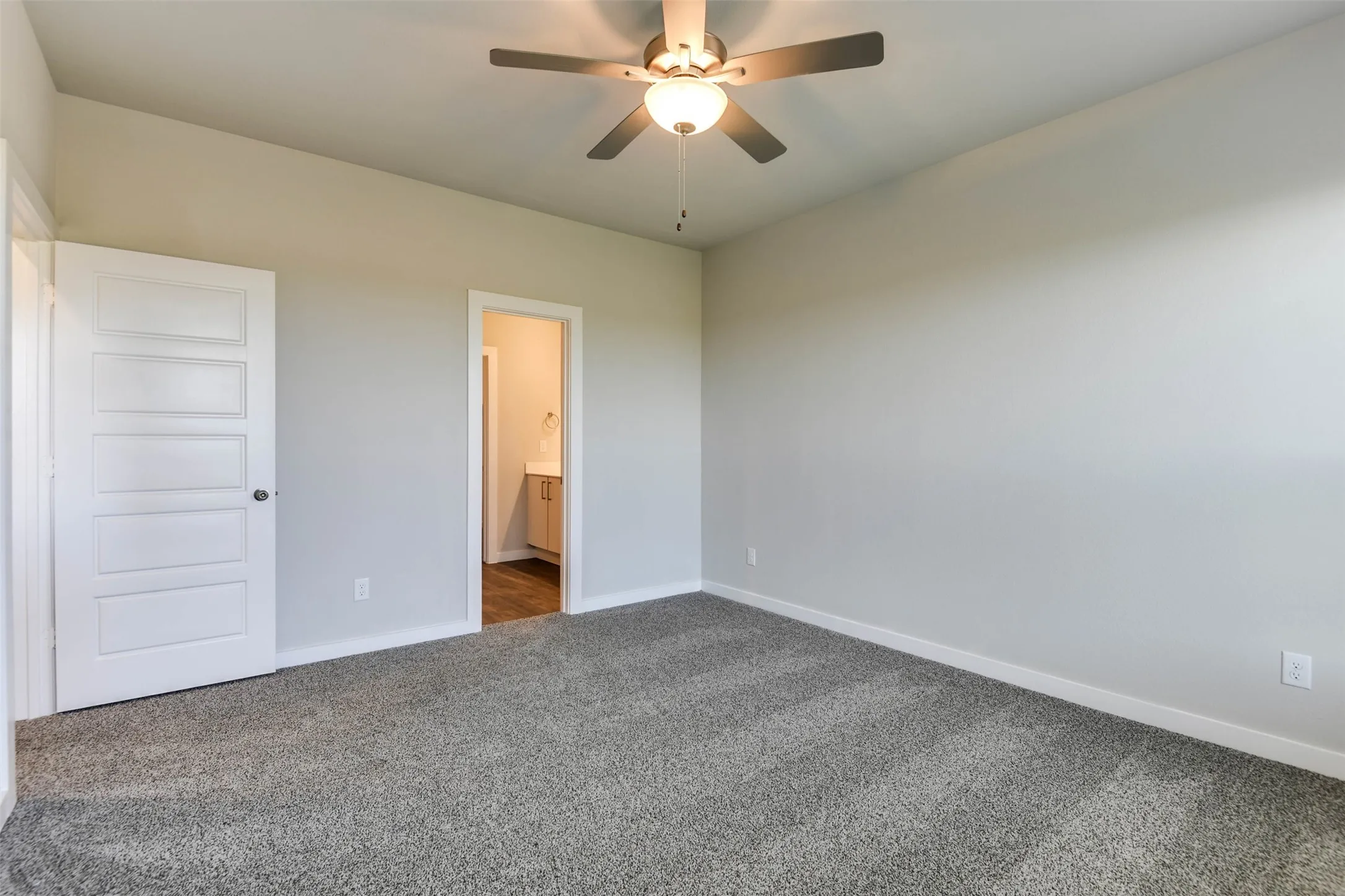 Duplex For Rent in Ellis County , 653 Blackland Drive, Venus, Texas 76084, 3 Bedroom, 2 Bathroom, 2 Garage spaces, 1,301 Sqft, built in 2023, mls#21369332, Real Estate Agent in Venus, Homes For Rent in Ellis county, Homes For Rent in Venus, Realtor in Venus Texas, Real Estate Brokerage Independent Realty Texas, Luminita Cordes Realtor