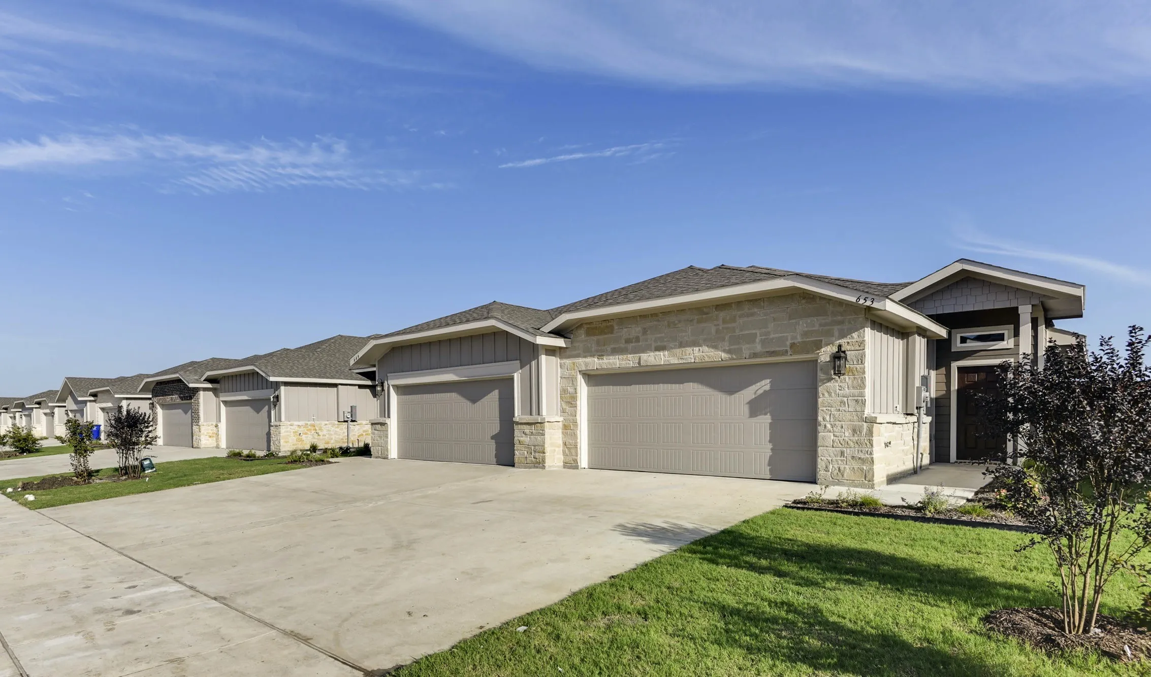 Duplex For Rent in Ellis County , 653 Blackland Drive, Venus, Texas 76084, 3 Bedroom, 2 Bathroom, 2 Garage spaces, 1,301 Sqft, built in 2023, mls#21369332, Real Estate Agent in Venus, Homes For Rent in Ellis county, Homes For Rent in Venus, Realtor in Venus Texas, Real Estate Brokerage Independent Realty Texas, Luminita Cordes Realtor
