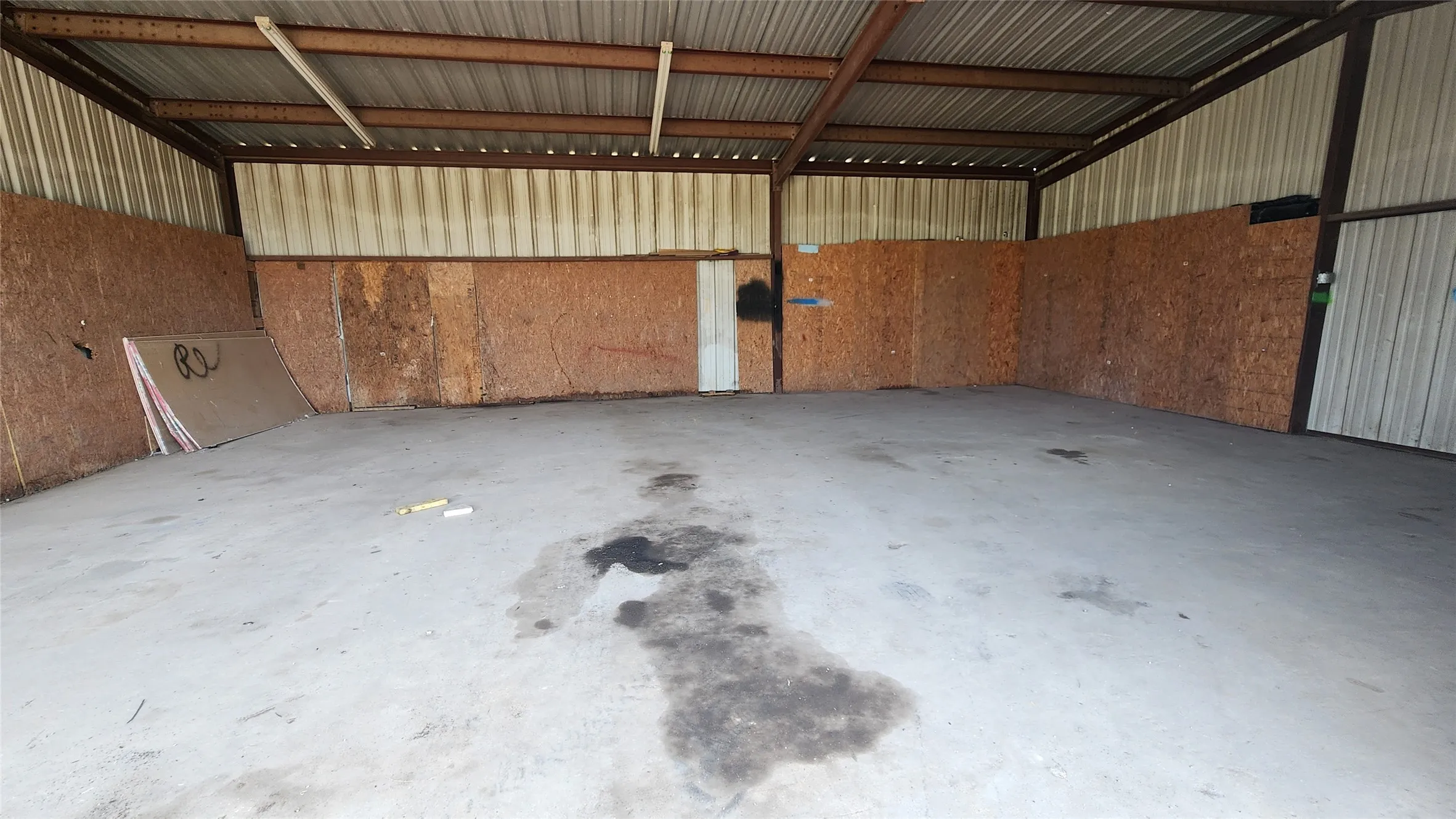 Industrial For Rent in Collin County , 19928-A County Road 590, Nevada, Texas 75173, 0, 0, Garage spaces, 0 Sqft, built in 1999, mls#21369311, Real Estate Agent in Nevada, Homes For Rent in Collin county, Homes For Rent in Nevada, Realtor in Nevada Texas, Real Estate Brokerage Independent Realty Texas, Luminita Cordes Realtor