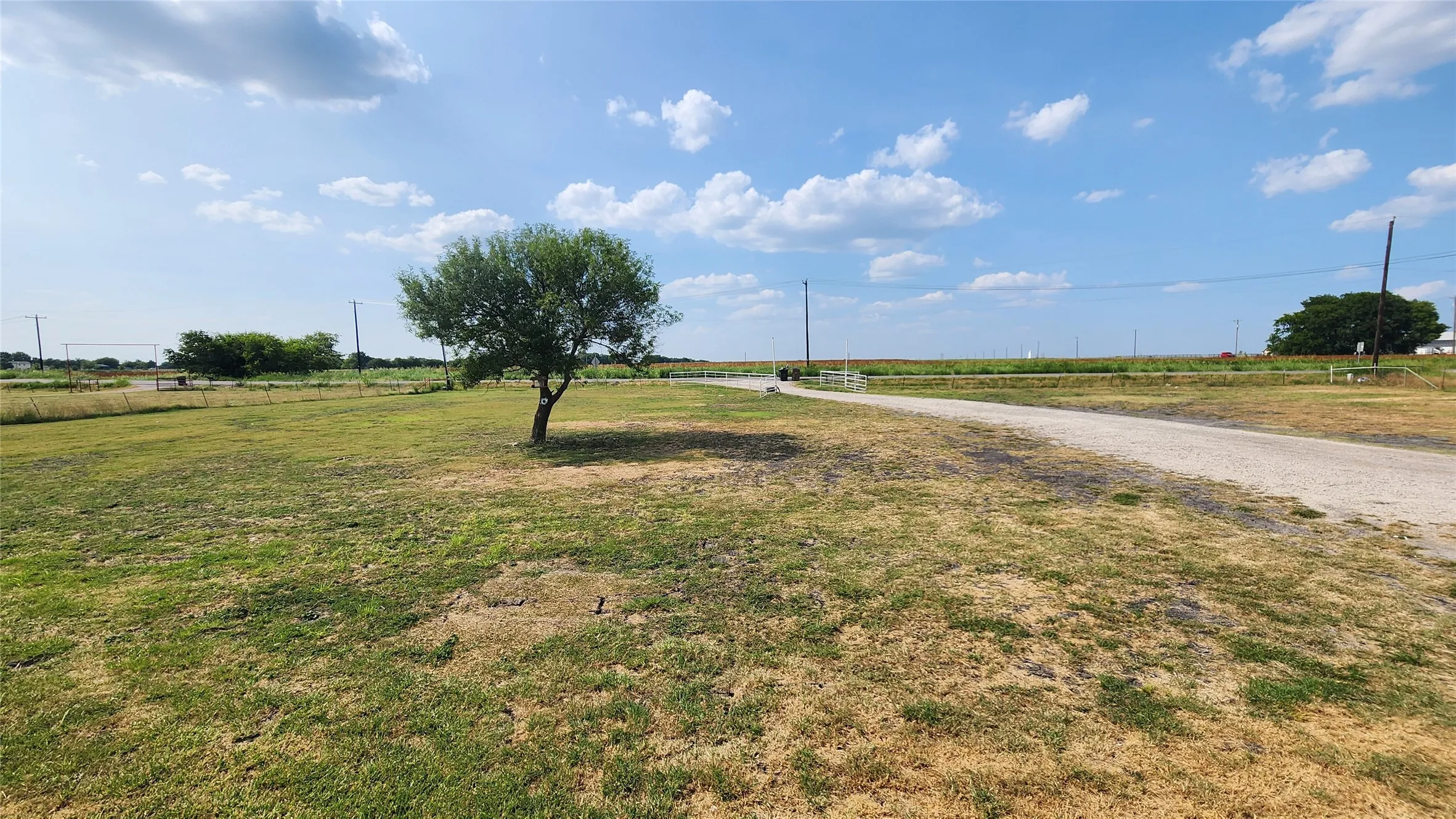 Industrial For Rent in Collin County , 19928-A County Road 590, Nevada, Texas 75173, 0, 0, Garage spaces, 0 Sqft, built in 1999, mls#21369311, Real Estate Agent in Nevada, Homes For Rent in Collin county, Homes For Rent in Nevada, Realtor in Nevada Texas, Real Estate Brokerage Independent Realty Texas, Luminita Cordes Realtor