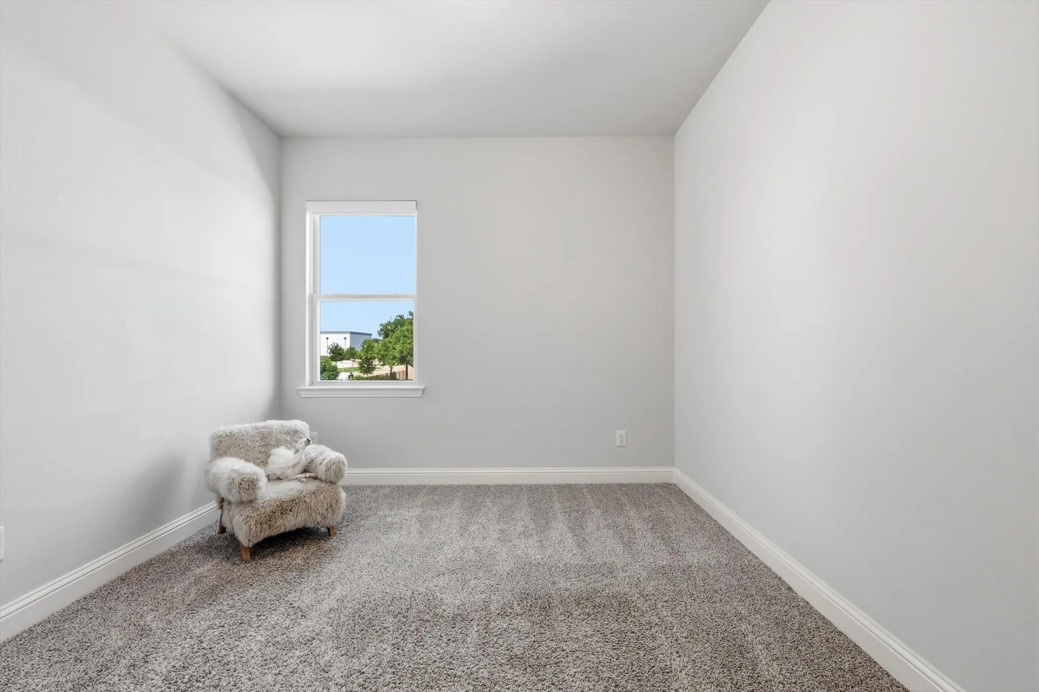 Upstairs secondary bedroom