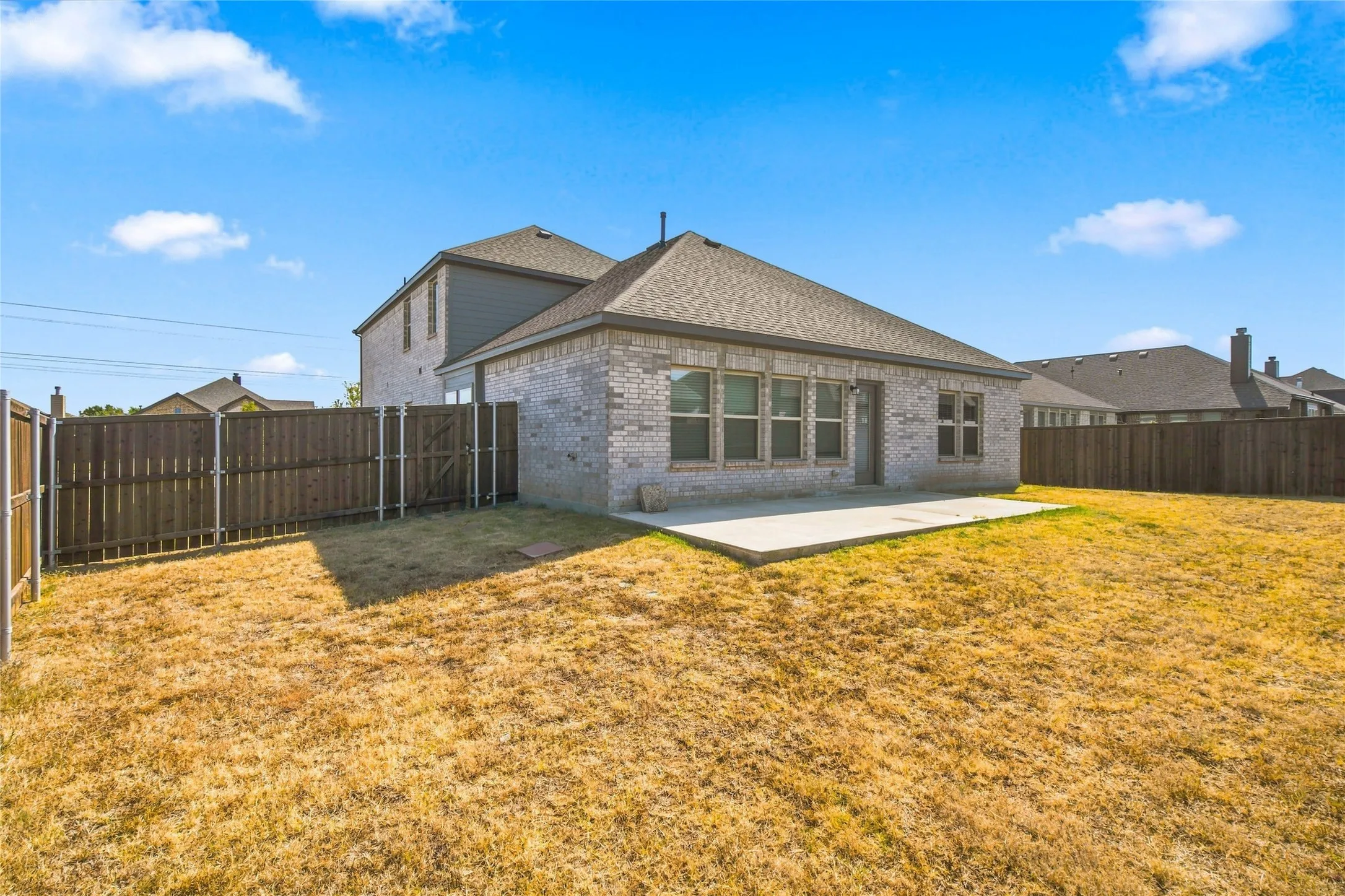 Single Family Residence For Sale in Tarrant County , 1345 Fox Glen Trail, Crowley, Texas 76036, 3 Bedroom, 4 Bathroom, 2 Garage spaces, 2,685 Sqft, built in 2023, mls#21368676, Real Estate Agent in Crowley, Homes For Sale in Tarrant county, Homes For Sale in Crowley, Realtor in Crowley Texas, Real Estate Brokerage Independent Realty Texas, Luminita Cordes Realtor