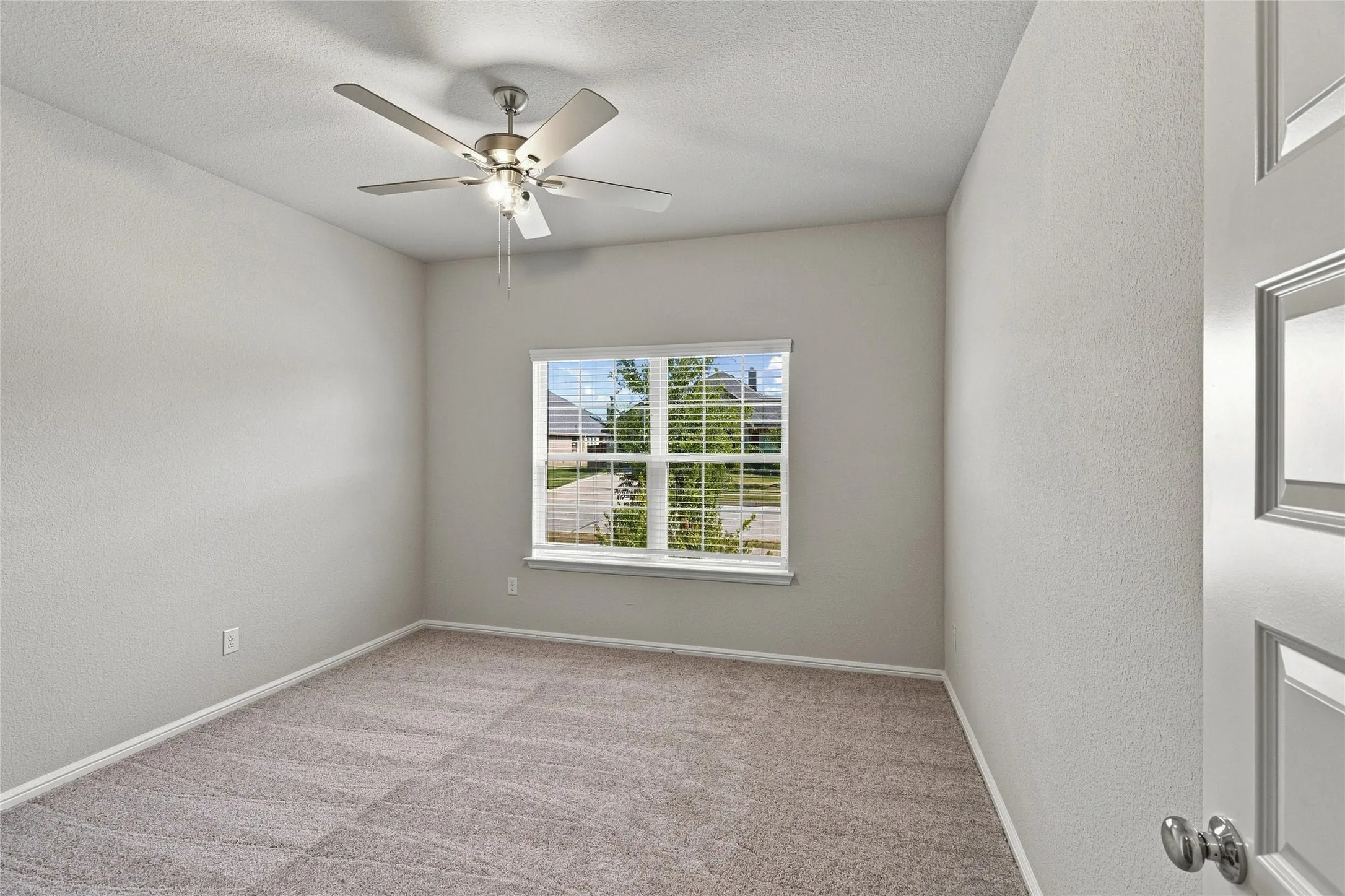 Single Family Residence For Sale in Tarrant County , 1345 Fox Glen Trail, Crowley, Texas 76036, 3 Bedroom, 4 Bathroom, 2 Garage spaces, 2,685 Sqft, built in 2023, mls#21368676, Real Estate Agent in Crowley, Homes For Sale in Tarrant county, Homes For Sale in Crowley, Realtor in Crowley Texas, Real Estate Brokerage Independent Realty Texas, Luminita Cordes Realtor