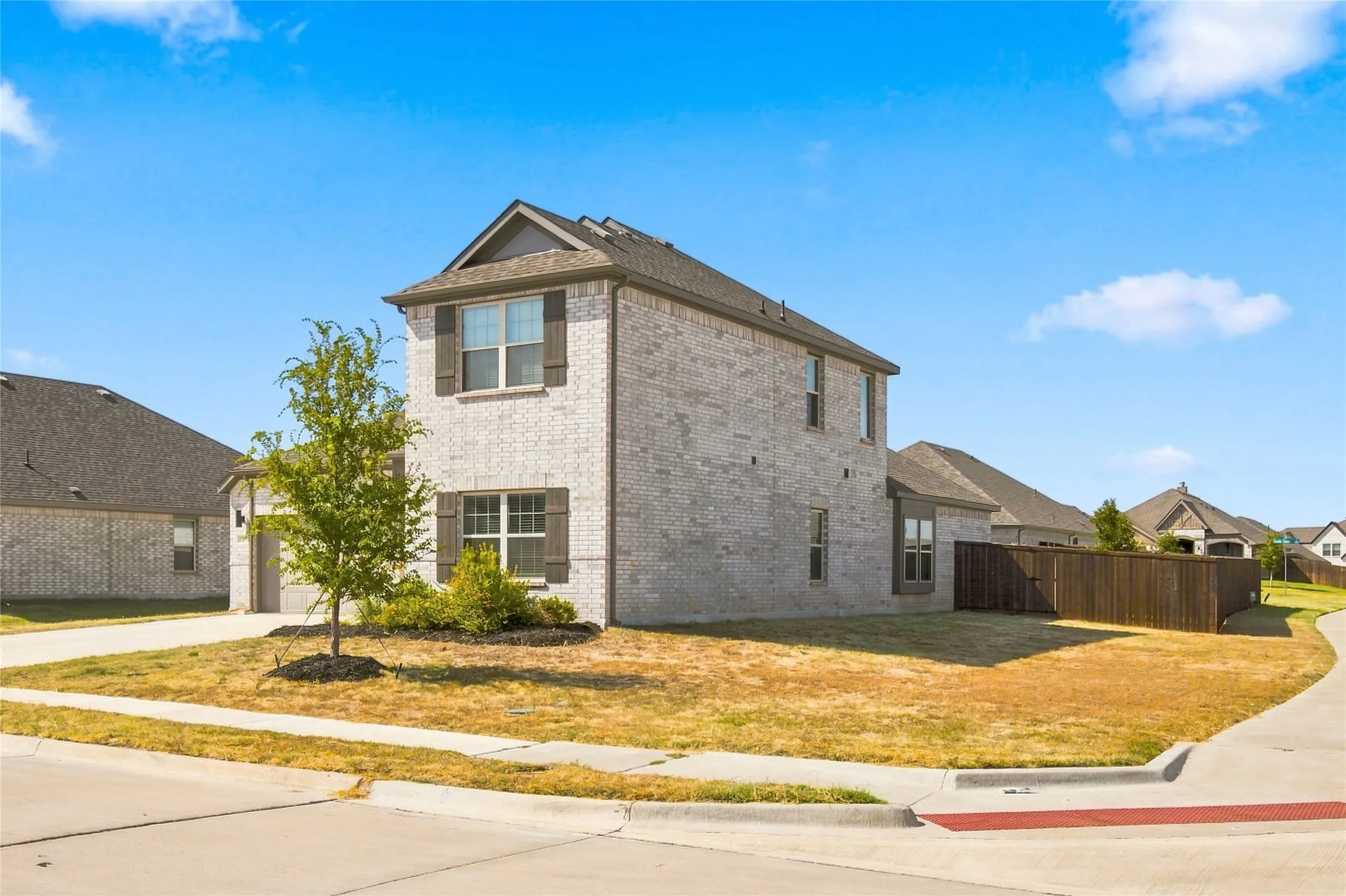Single Family Residence For Sale in Tarrant County , 1345 Fox Glen Trail, Crowley, Texas 76036, 3 Bedroom, 4 Bathroom, 2 Garage spaces, 2,685 Sqft, built in 2023, mls#21368676, Real Estate Agent in Crowley, Homes For Sale in Tarrant county, Homes For Sale in Crowley, Realtor in Crowley Texas, Real Estate Brokerage Independent Realty Texas, Luminita Cordes Realtor