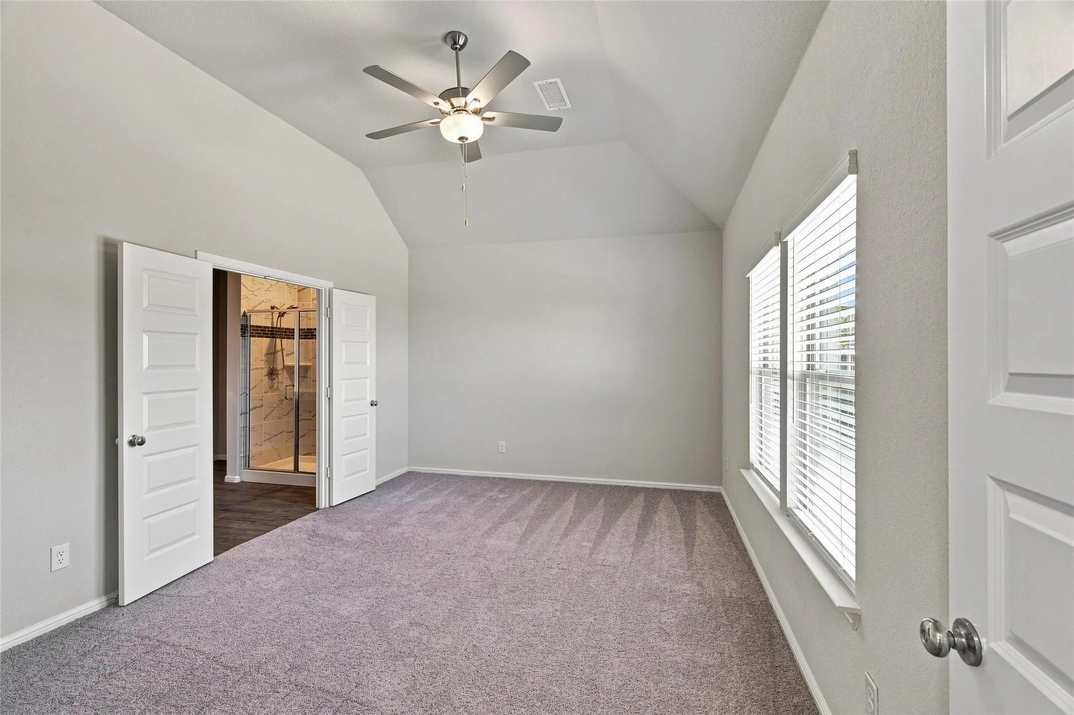 Single Family Residence For Sale in Tarrant County , 1345 Fox Glen Trail, Crowley, Texas 76036, 3 Bedroom, 4 Bathroom, 2 Garage spaces, 2,685 Sqft, built in 2023, mls#21368676, Real Estate Agent in Crowley, Homes For Sale in Tarrant county, Homes For Sale in Crowley, Realtor in Crowley Texas, Real Estate Brokerage Independent Realty Texas, Luminita Cordes Realtor