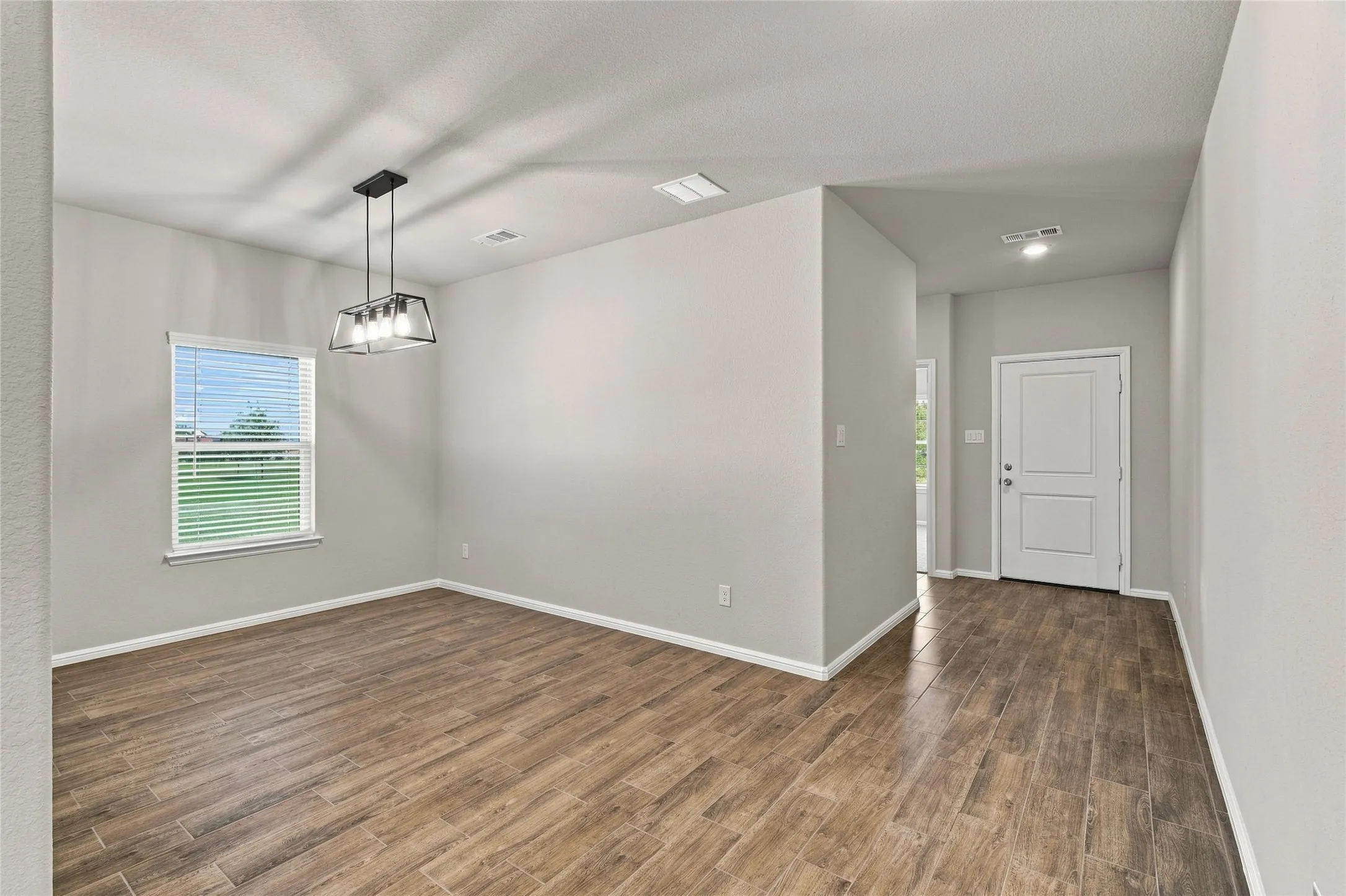 Single Family Residence For Sale in Tarrant County , 1345 Fox Glen Trail, Crowley, Texas 76036, 3 Bedroom, 4 Bathroom, 2 Garage spaces, 2,685 Sqft, built in 2023, mls#21368676, Real Estate Agent in Crowley, Homes For Sale in Tarrant county, Homes For Sale in Crowley, Realtor in Crowley Texas, Real Estate Brokerage Independent Realty Texas, Luminita Cordes Realtor