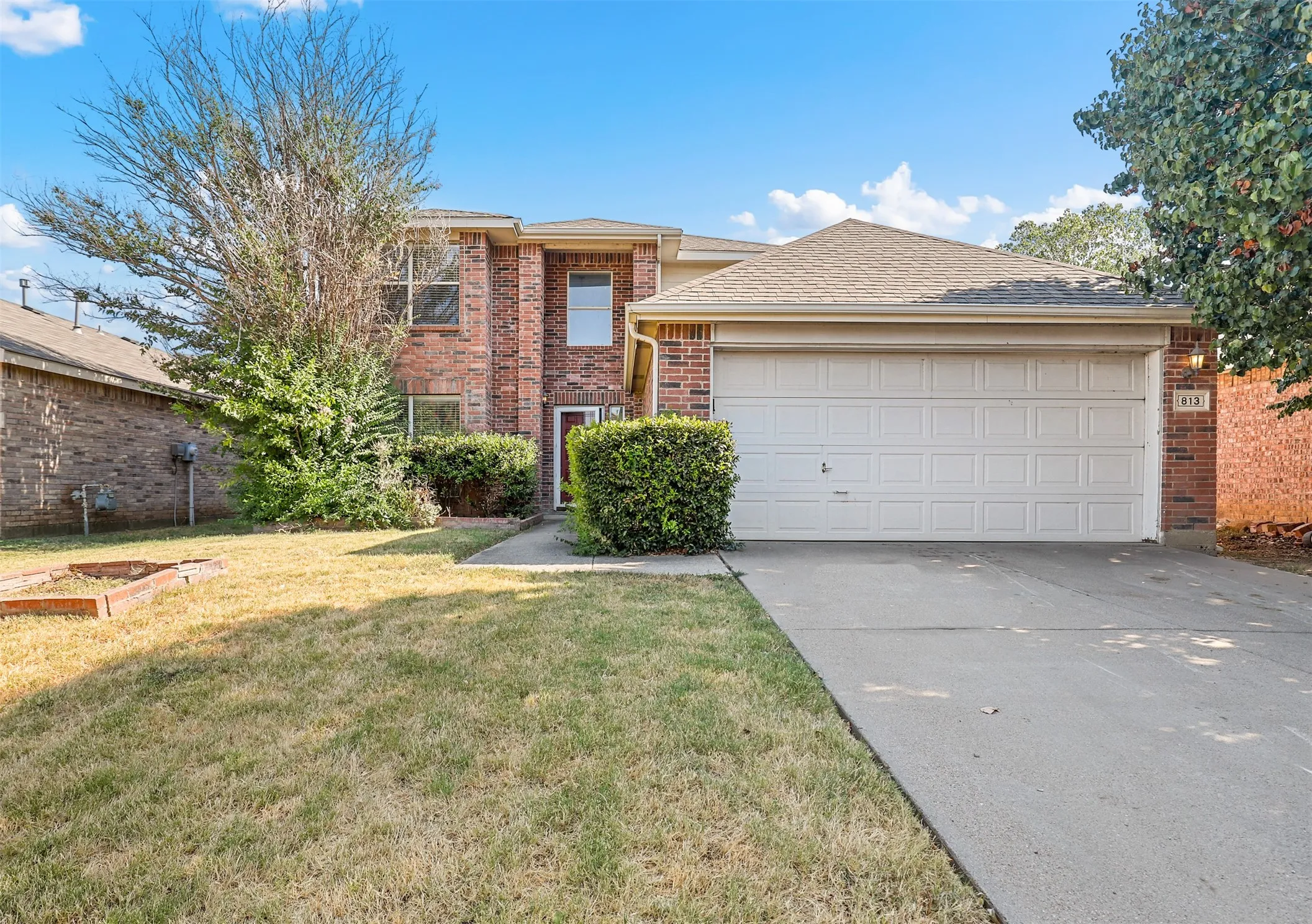 Single Family Residence For Rent in Tarrant County , 813 Jockey Club Lane, Fort Worth, Texas 76179, 4 Bedroom, 4 Bathroom, 2 Garage spaces, 2,551 Sqft, built in 2001, mls#21369342, Real Estate Agent in Fort Worth, Homes For Rent in Tarrant county, Homes For Rent in Fort Worth, Realtor in Fort Worth Texas, Real Estate Brokerage Independent Realty Texas, Luminita Cordes Realtor