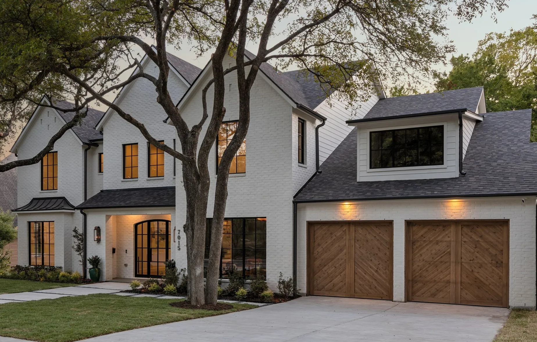 Single Family Residence For Sale in Dallas County , 7015 Lyre Lane, Dallas, Texas 75214, 5 Bedroom, 6 Bathroom, 2 Garage spaces, 5,502 Sqft, built in 2026, mls#21363447, Real Estate Agent in Dallas, Homes For Sale in Dallas county, Homes For Sale in Dallas, Realtor in Dallas Texas, Real Estate Brokerage Independent Realty Texas, Luminita Cordes Realtor