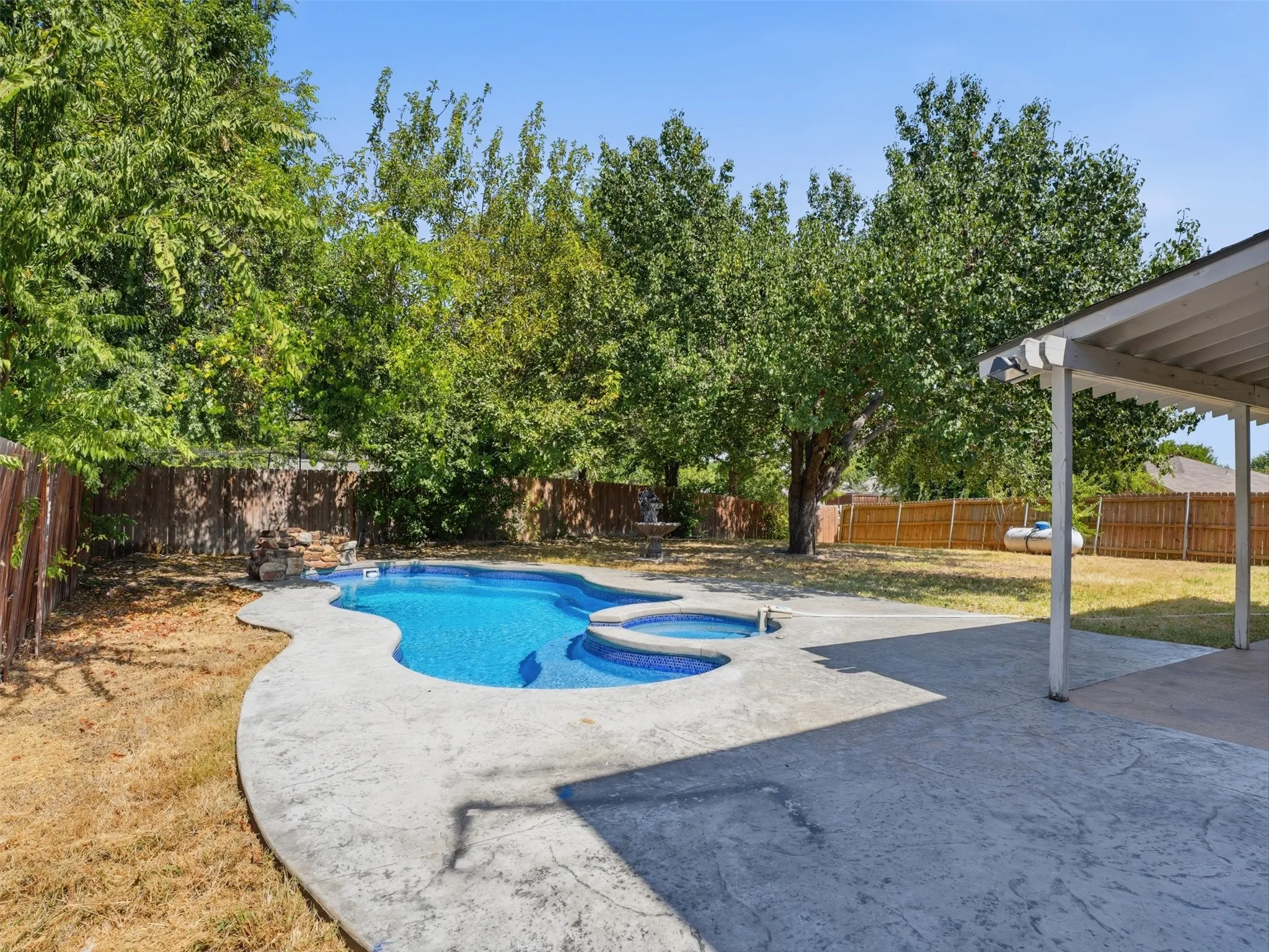 Single Family Residence For Rent in Collin County , 2808 High Pointe Boulevard, Mc Kinney, Texas 75071, 6 Bedroom, 3 Bathroom, 2 Garage spaces, 2,621 Sqft, built in 1999, mls#21369345, Real Estate Agent in Mc Kinney, Homes For Rent in Collin county, Homes For Rent in Mc Kinney, Realtor in Mc Kinney Texas, Real Estate Brokerage Independent Realty Texas, Luminita Cordes Realtor