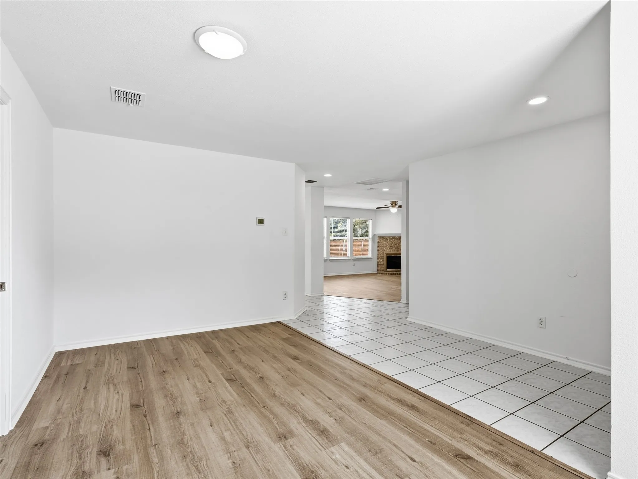 Single Family Residence For Rent in Collin County , 2808 High Pointe Boulevard, Mc Kinney, Texas 75071, 6 Bedroom, 3 Bathroom, 2 Garage spaces, 2,621 Sqft, built in 1999, mls#21369345, Real Estate Agent in Mc Kinney, Homes For Rent in Collin county, Homes For Rent in Mc Kinney, Realtor in Mc Kinney Texas, Real Estate Brokerage Independent Realty Texas, Luminita Cordes Realtor