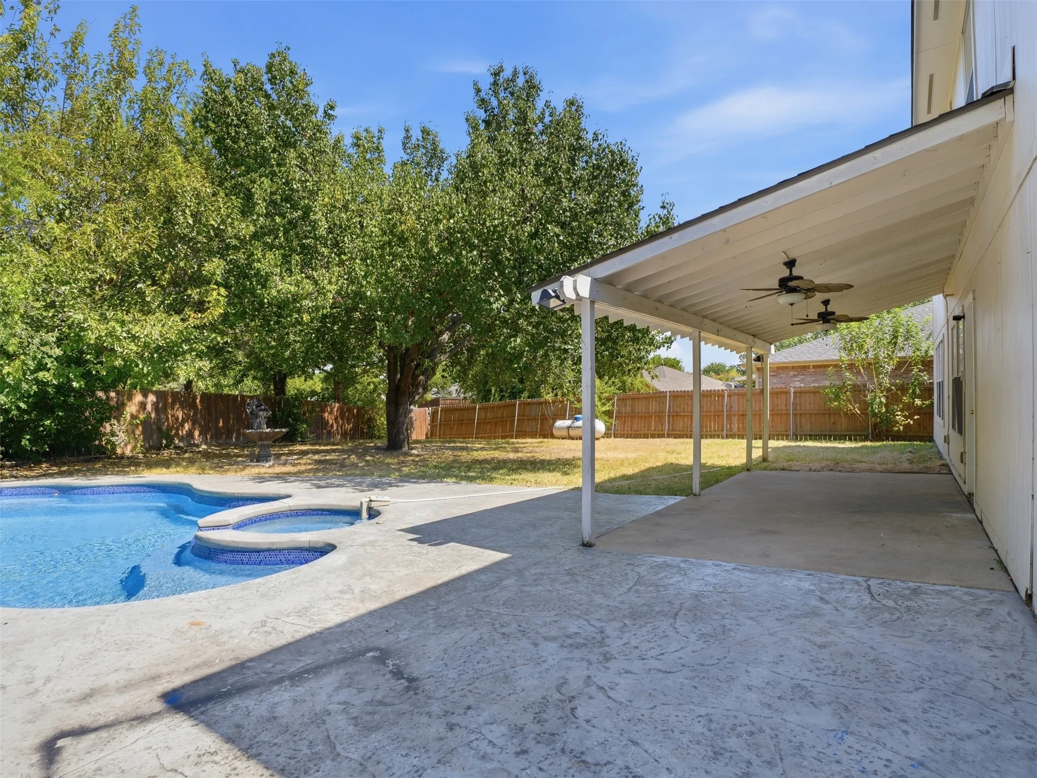 Single Family Residence For Rent in Collin County , 2808 High Pointe Boulevard, Mc Kinney, Texas 75071, 6 Bedroom, 3 Bathroom, 2 Garage spaces, 2,621 Sqft, built in 1999, mls#21369345, Real Estate Agent in Mc Kinney, Homes For Rent in Collin county, Homes For Rent in Mc Kinney, Realtor in Mc Kinney Texas, Real Estate Brokerage Independent Realty Texas, Luminita Cordes Realtor