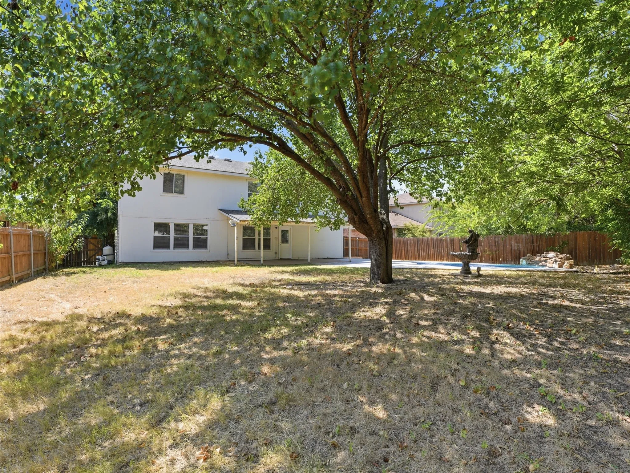 Single Family Residence For Rent in Collin County , 2808 High Pointe Boulevard, Mc Kinney, Texas 75071, 6 Bedroom, 3 Bathroom, 2 Garage spaces, 2,621 Sqft, built in 1999, mls#21369345, Real Estate Agent in Mc Kinney, Homes For Rent in Collin county, Homes For Rent in Mc Kinney, Realtor in Mc Kinney Texas, Real Estate Brokerage Independent Realty Texas, Luminita Cordes Realtor