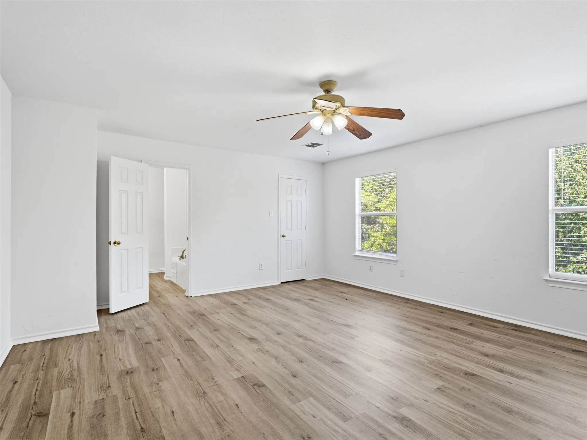 Single Family Residence For Rent in Collin County , 2808 High Pointe Boulevard, Mc Kinney, Texas 75071, 6 Bedroom, 3 Bathroom, 2 Garage spaces, 2,621 Sqft, built in 1999, mls#21369345, Real Estate Agent in Mc Kinney, Homes For Rent in Collin county, Homes For Rent in Mc Kinney, Realtor in Mc Kinney Texas, Real Estate Brokerage Independent Realty Texas, Luminita Cordes Realtor