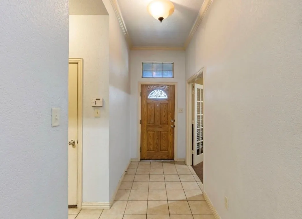 Single Family Residence For Rent in Tarrant County , 565 Griffith Drive, Saginaw, Texas 76179, 4 Bedroom, 3 Bathroom, 2 Garage spaces, 2,050 Sqft, built in 2006, mls#21368952, Real Estate Agent in Saginaw, Homes For Rent in Tarrant county, Homes For Rent in Saginaw, Realtor in Saginaw Texas, Real Estate Brokerage Independent Realty Texas, Luminita Cordes Realtor