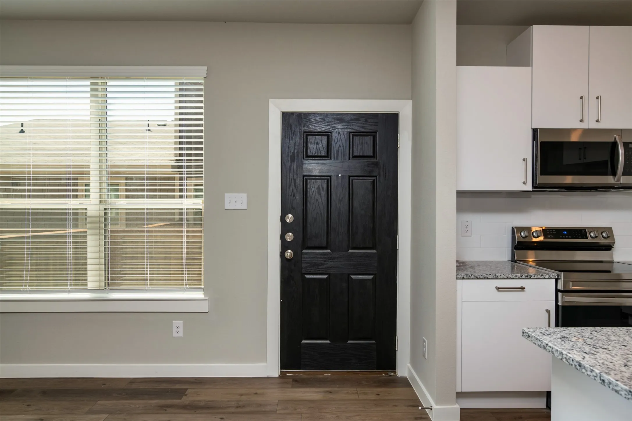Apartment For Rent in Ellis County , 727 Harvest Moon Drive, Venus, Texas 76084, 2 Bedroom, 2 Bathroom, 1 Garage spaces, 1,134 Sqft, built in 2022, mls#21369357, Real Estate Agent in Venus, Homes For Rent in Ellis county, Homes For Rent in Venus, Realtor in Venus Texas, Real Estate Brokerage Independent Realty Texas, Luminita Cordes Realtor