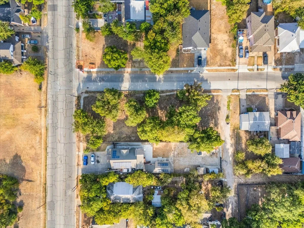 Unimproved Land For Sale in Tarrant County , 2501 E Vickery Boulevard, Fort Worth, Texas 76105, 0, 0, Garage spaces, 0 Sqft, built in 0, mls#21369327, Real Estate Agent in Fort Worth, Homes For Sale in Tarrant county, Homes For Sale in Fort Worth, Realtor in Fort Worth Texas, Real Estate Brokerage Independent Realty Texas, Luminita Cordes Realtor