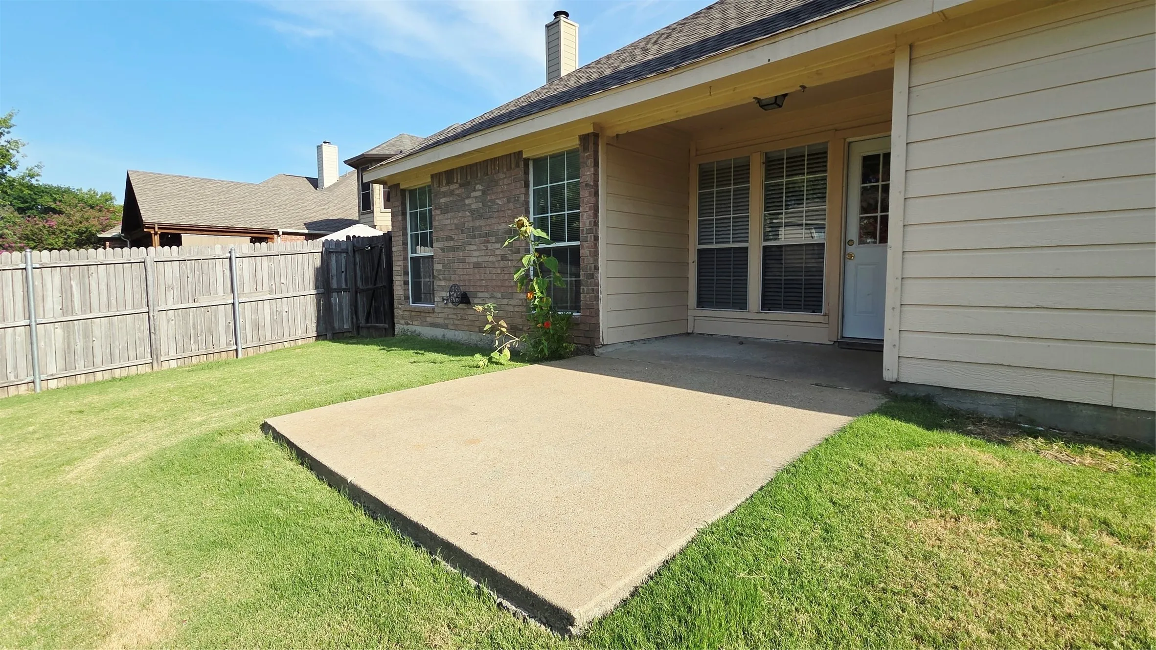 Single Family Residence For Rent in Collin County , 3305 Woodbluff Lane, Mc Kinney, Texas 75071, 3 Bedroom, 2 Bathroom, 2 Garage spaces, 1,834 Sqft, built in 1999, mls#21369351, Real Estate Agent in Mc Kinney, Homes For Rent in Collin county, Homes For Rent in Mc Kinney, Realtor in Mc Kinney Texas, Real Estate Brokerage Independent Realty Texas, Luminita Cordes Realtor