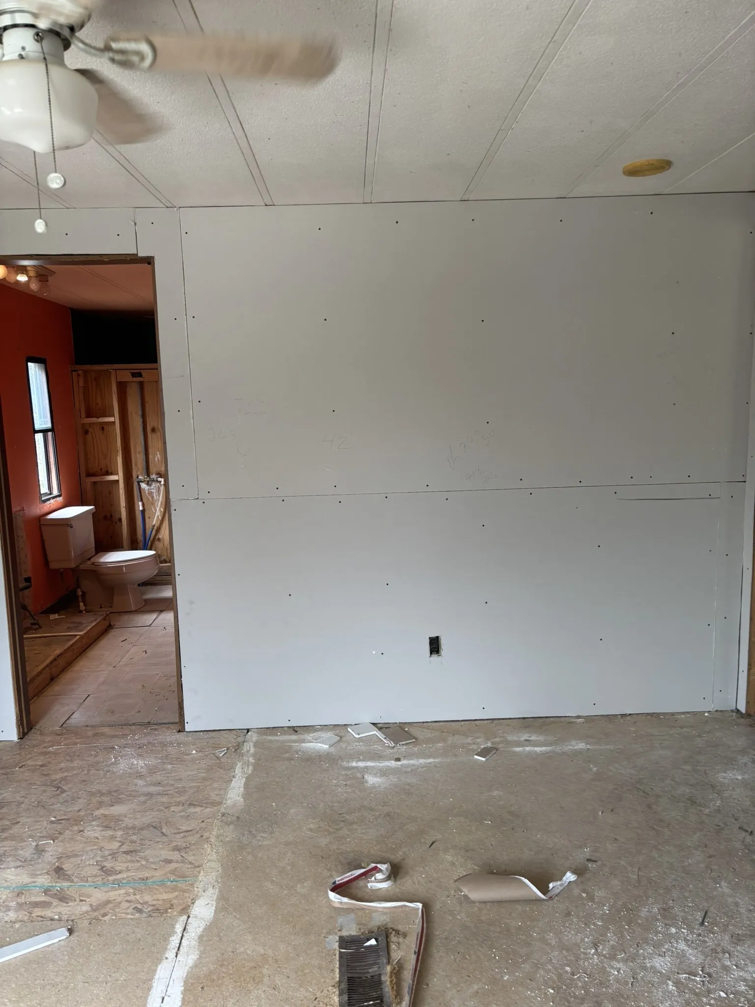 Mobile Home For Sale in Johnson County , 9601 Eagles Nest Court, Rio Vista, Texas 76093, 3 Bedroom, 2 Bathroom, 2 Garage spaces, 1,456 Sqft, built in 1984, mls#21368604, Real Estate Agent in Rio Vista, Homes For Sale in Johnson county, Homes For Sale in Rio Vista, Realtor in Rio Vista Texas, Real Estate Brokerage Independent Realty Texas, Luminita Cordes Realtor