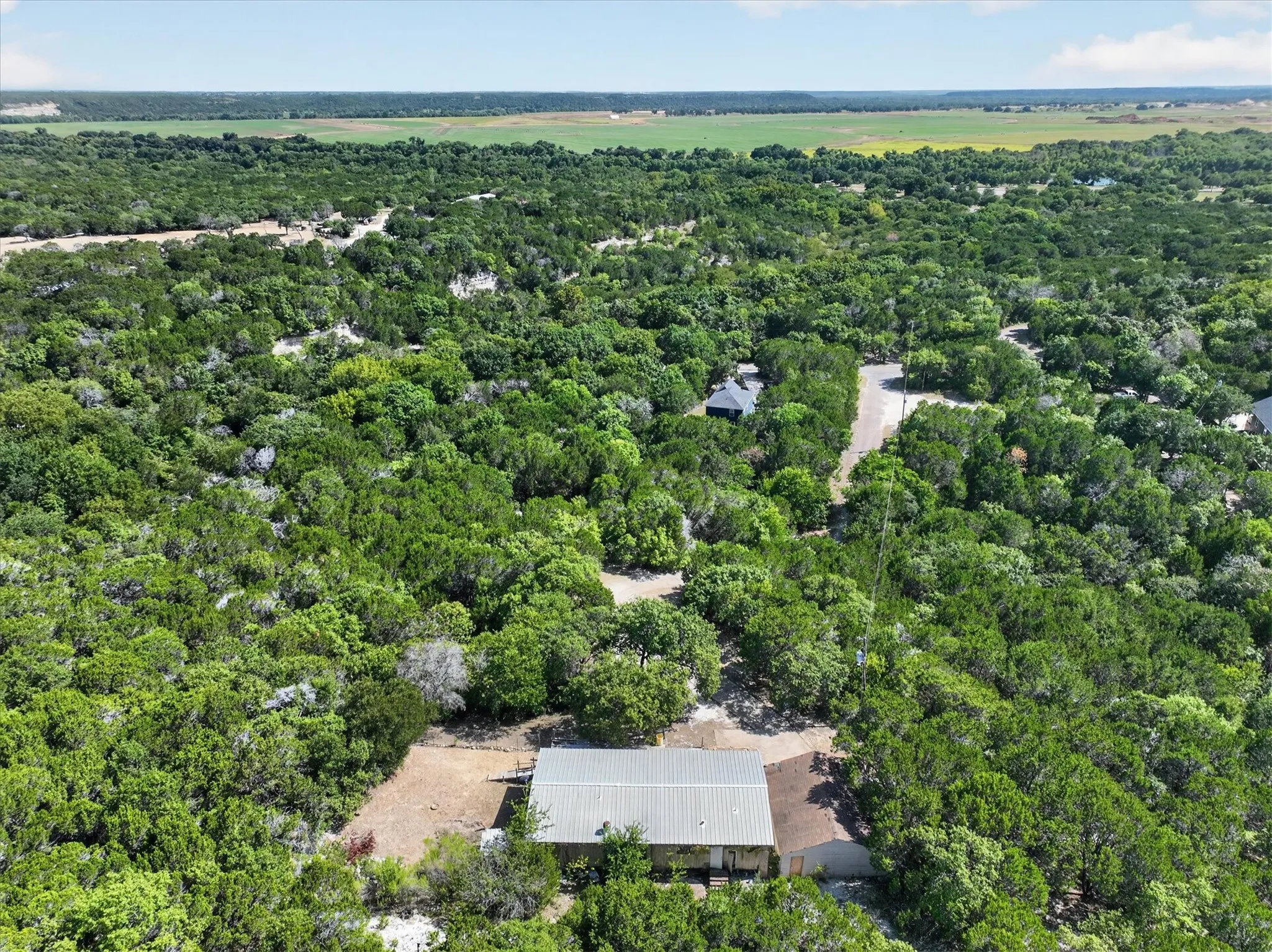 Mobile Home For Sale in Johnson County , 9601 Eagles Nest Court, Rio Vista, Texas 76093, 3 Bedroom, 2 Bathroom, 2 Garage spaces, 1,456 Sqft, built in 1984, mls#21368604, Real Estate Agent in Rio Vista, Homes For Sale in Johnson county, Homes For Sale in Rio Vista, Realtor in Rio Vista Texas, Real Estate Brokerage Independent Realty Texas, Luminita Cordes Realtor