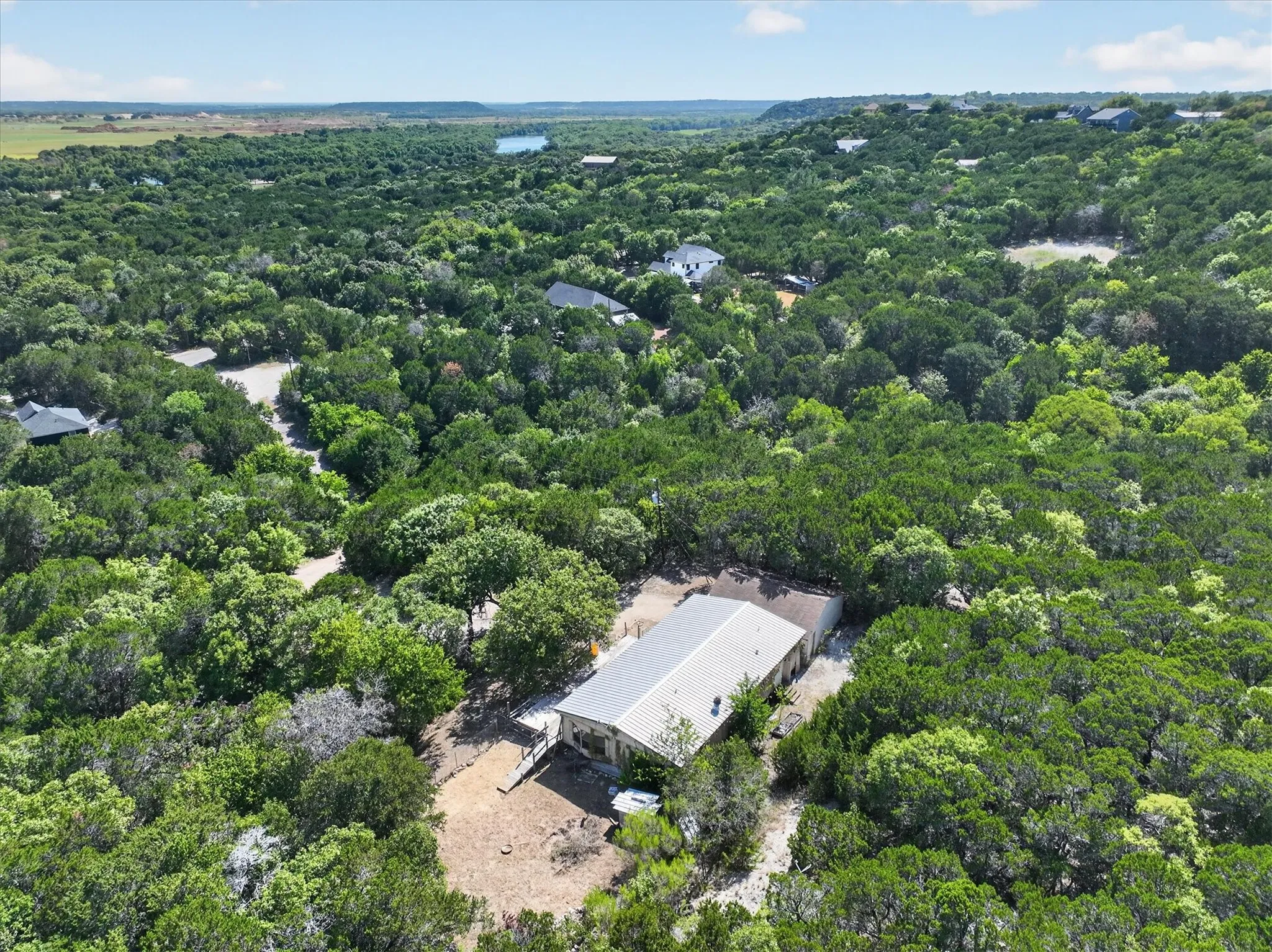Mobile Home For Sale in Johnson County , 9601 Eagles Nest Court, Rio Vista, Texas 76093, 3 Bedroom, 2 Bathroom, 2 Garage spaces, 1,456 Sqft, built in 1984, mls#21368604, Real Estate Agent in Rio Vista, Homes For Sale in Johnson county, Homes For Sale in Rio Vista, Realtor in Rio Vista Texas, Real Estate Brokerage Independent Realty Texas, Luminita Cordes Realtor