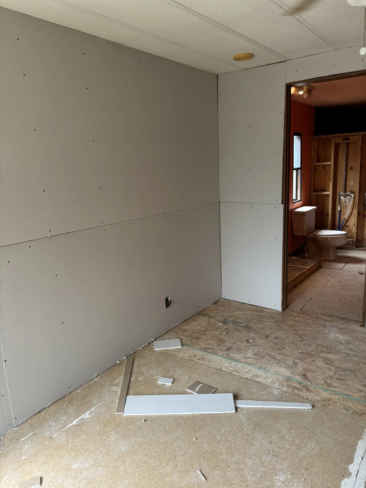 Mobile Home For Sale in Johnson County , 9601 Eagles Nest Court, Rio Vista, Texas 76093, 3 Bedroom, 2 Bathroom, 2 Garage spaces, 1,456 Sqft, built in 1984, mls#21368604, Real Estate Agent in Rio Vista, Homes For Sale in Johnson county, Homes For Sale in Rio Vista, Realtor in Rio Vista Texas, Real Estate Brokerage Independent Realty Texas, Luminita Cordes Realtor