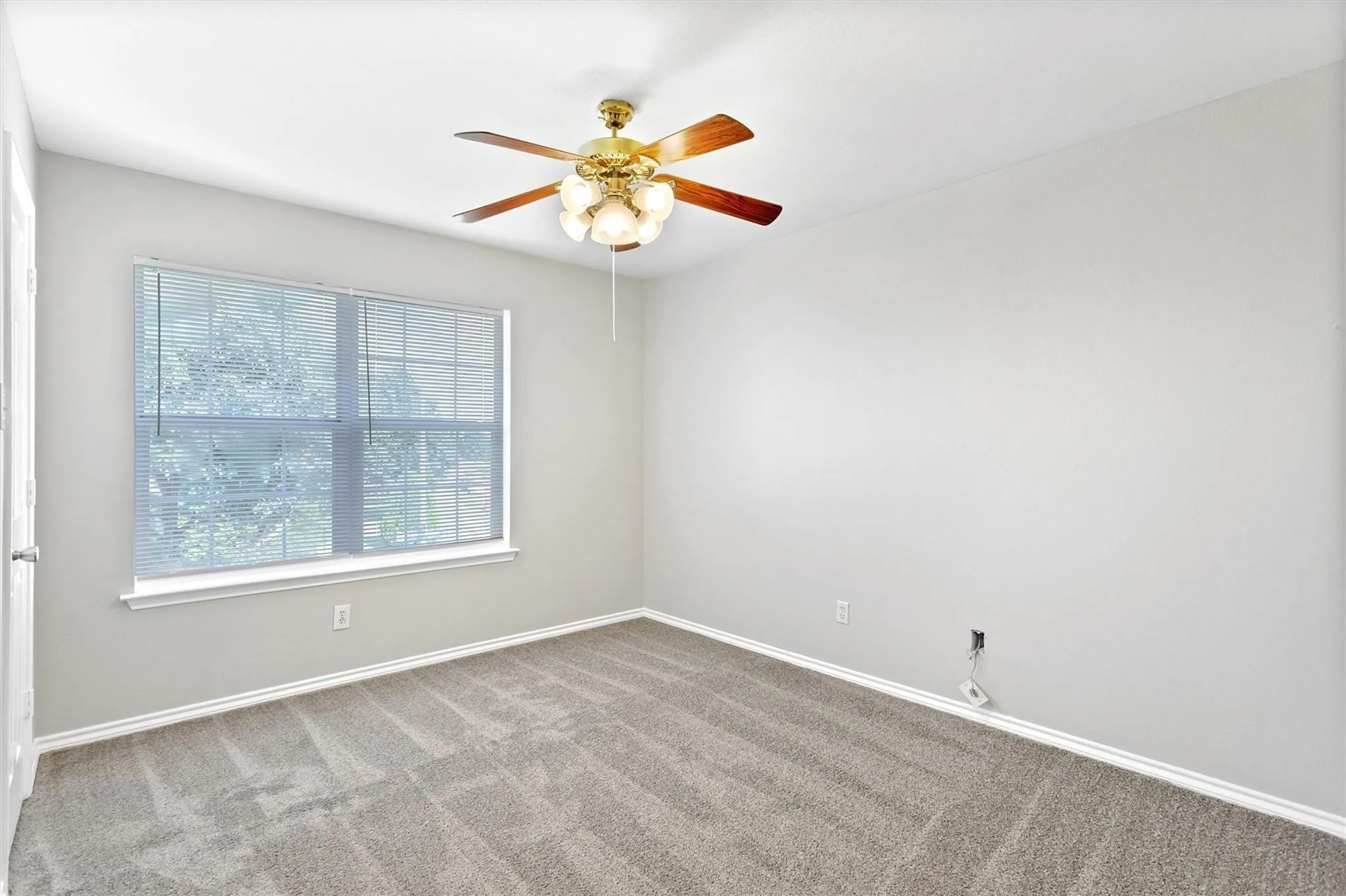 Single Family Residence For Rent in Collin County , 3803 Farmington Drive, Richardson, Texas 75082, 4 Bedroom, 4 Bathroom, 2 Garage spaces, 2,765 Sqft, built in 1997, mls#21369048, Real Estate Agent in Richardson, Homes For Rent in Collin county, Homes For Rent in Richardson, Realtor in Richardson Texas, Real Estate Brokerage Independent Realty Texas, Luminita Cordes Realtor