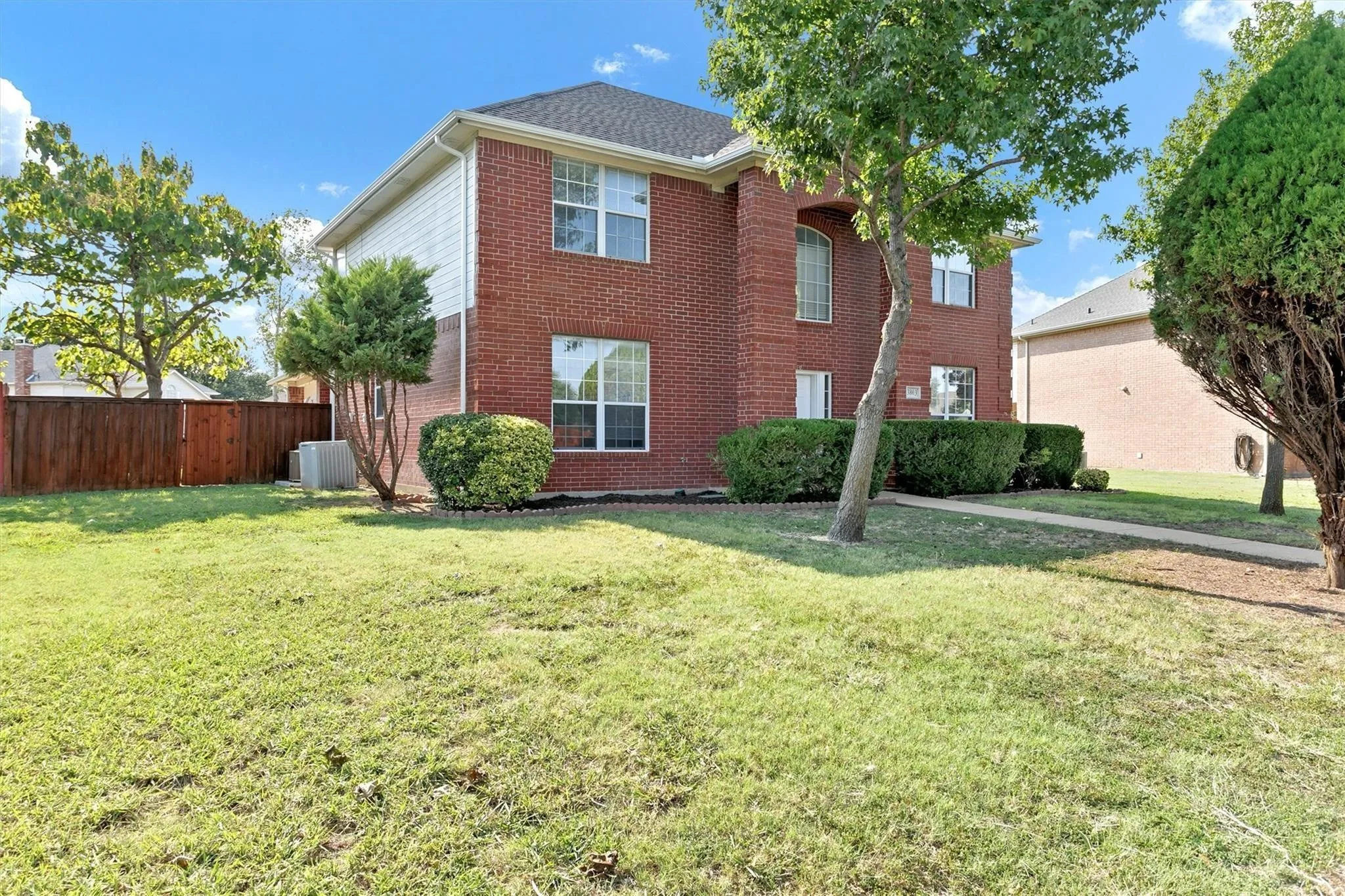 Single Family Residence For Rent in Collin County , 3803 Farmington Drive, Richardson, Texas 75082, 4 Bedroom, 4 Bathroom, 2 Garage spaces, 2,765 Sqft, built in 1997, mls#21369048, Real Estate Agent in Richardson, Homes For Rent in Collin county, Homes For Rent in Richardson, Realtor in Richardson Texas, Real Estate Brokerage Independent Realty Texas, Luminita Cordes Realtor