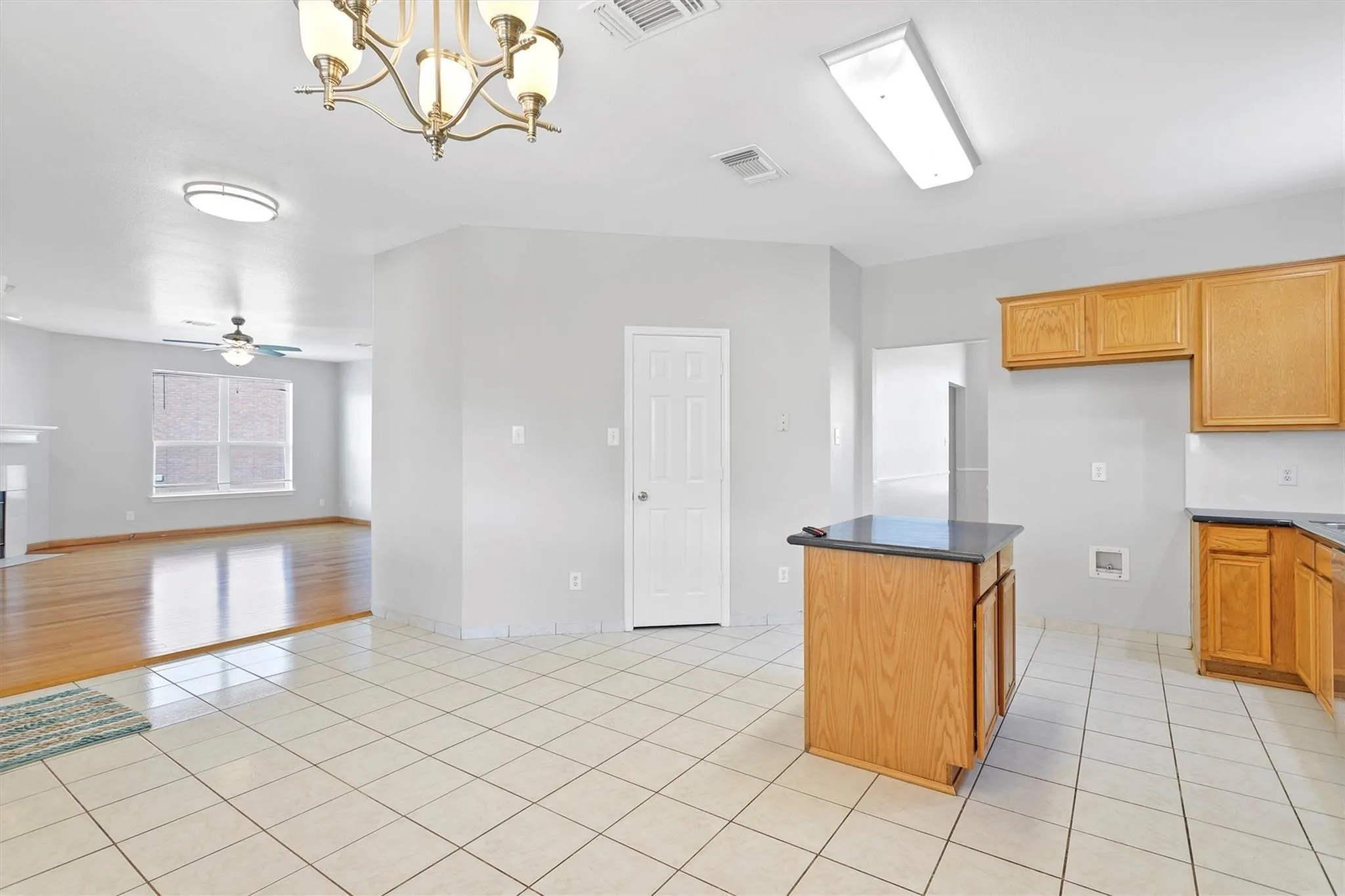 Single Family Residence For Rent in Collin County , 3803 Farmington Drive, Richardson, Texas 75082, 4 Bedroom, 4 Bathroom, 2 Garage spaces, 2,765 Sqft, built in 1997, mls#21369048, Real Estate Agent in Richardson, Homes For Rent in Collin county, Homes For Rent in Richardson, Realtor in Richardson Texas, Real Estate Brokerage Independent Realty Texas, Luminita Cordes Realtor