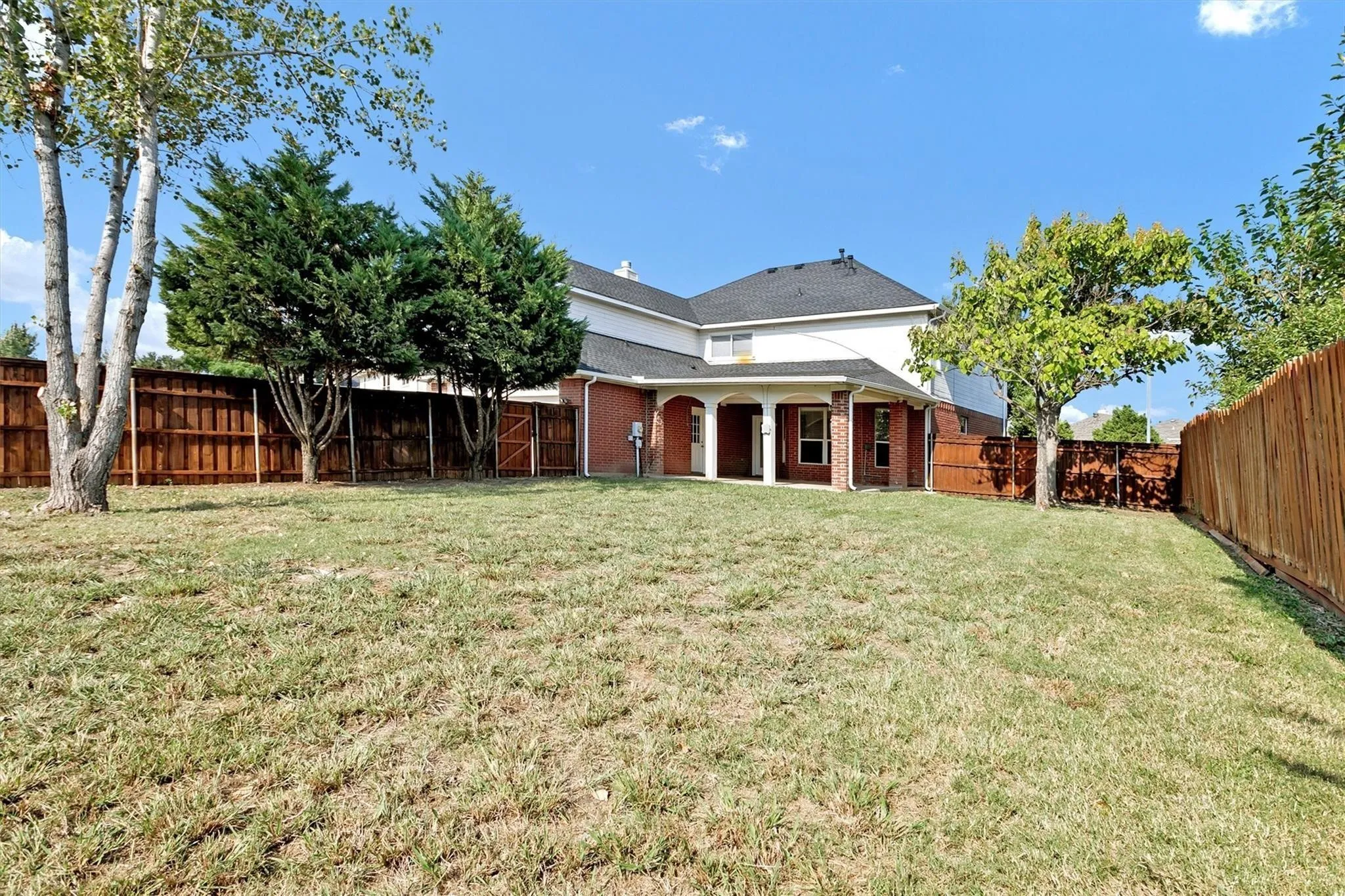 Single Family Residence For Rent in Collin County , 3803 Farmington Drive, Richardson, Texas 75082, 4 Bedroom, 4 Bathroom, 2 Garage spaces, 2,765 Sqft, built in 1997, mls#21369048, Real Estate Agent in Richardson, Homes For Rent in Collin county, Homes For Rent in Richardson, Realtor in Richardson Texas, Real Estate Brokerage Independent Realty Texas, Luminita Cordes Realtor